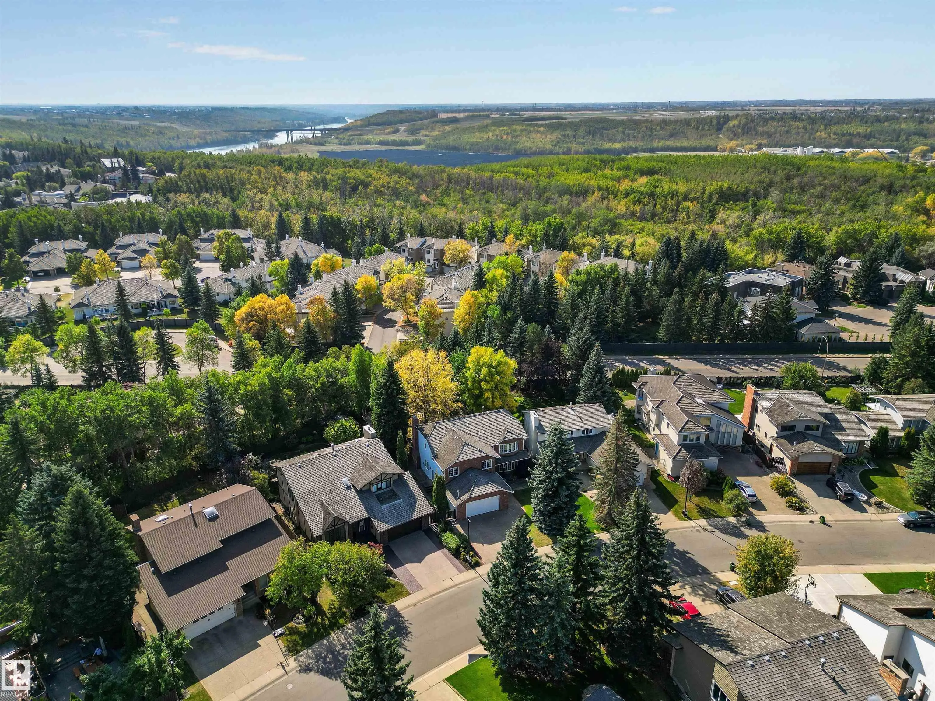 453 ROONEY Crescent