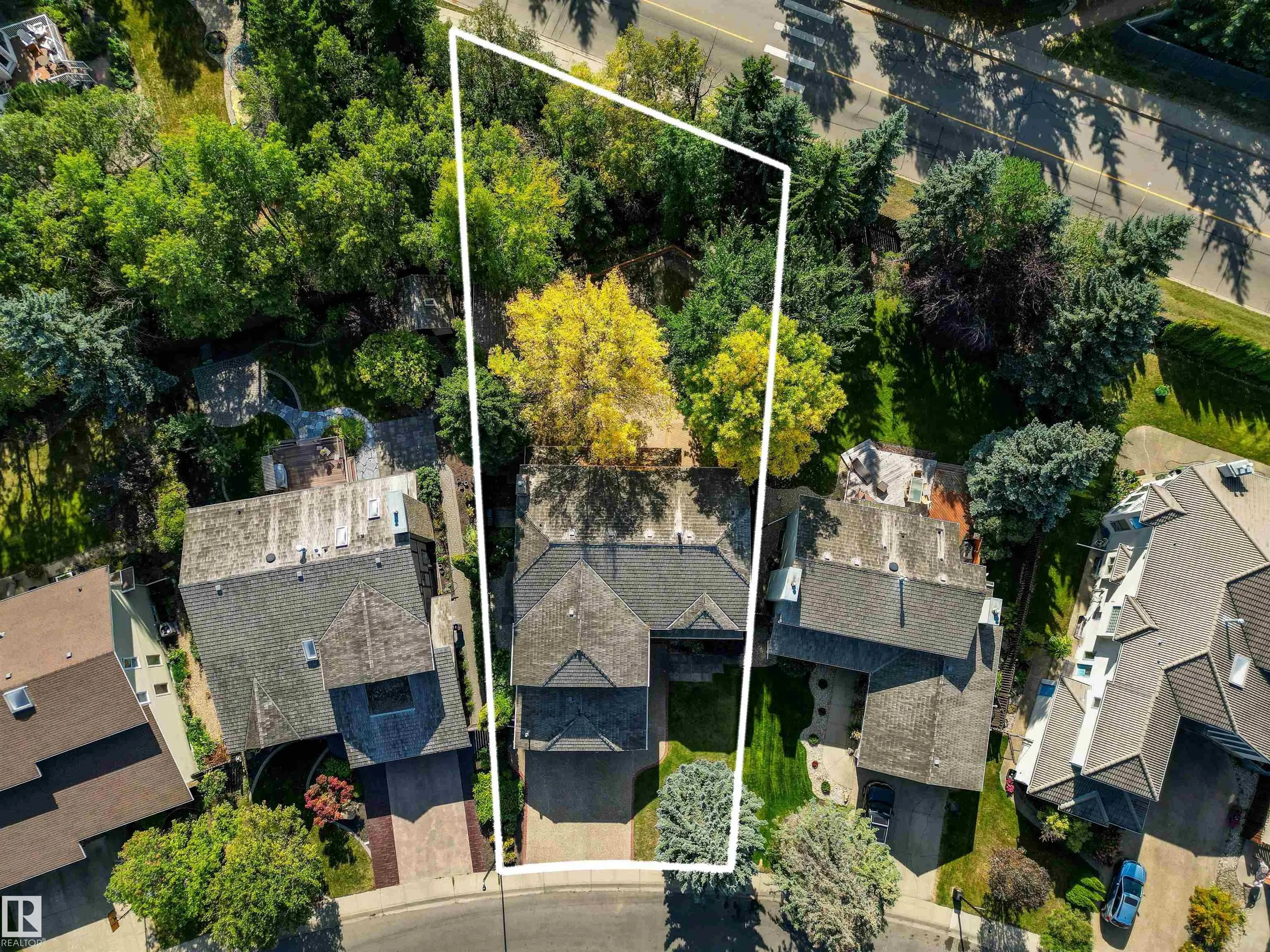 453 ROONEY Crescent
