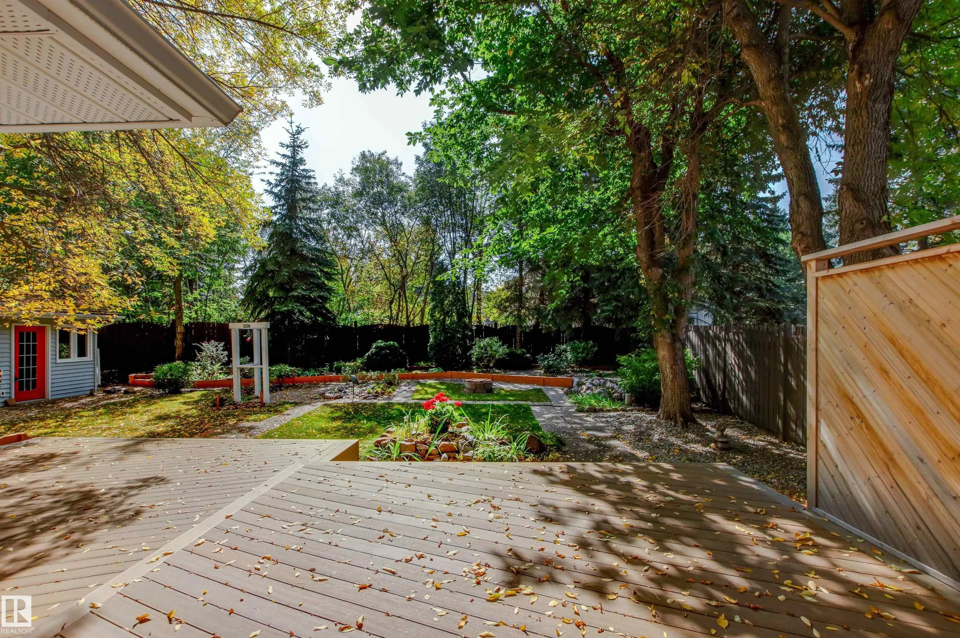 453 ROONEY Crescent