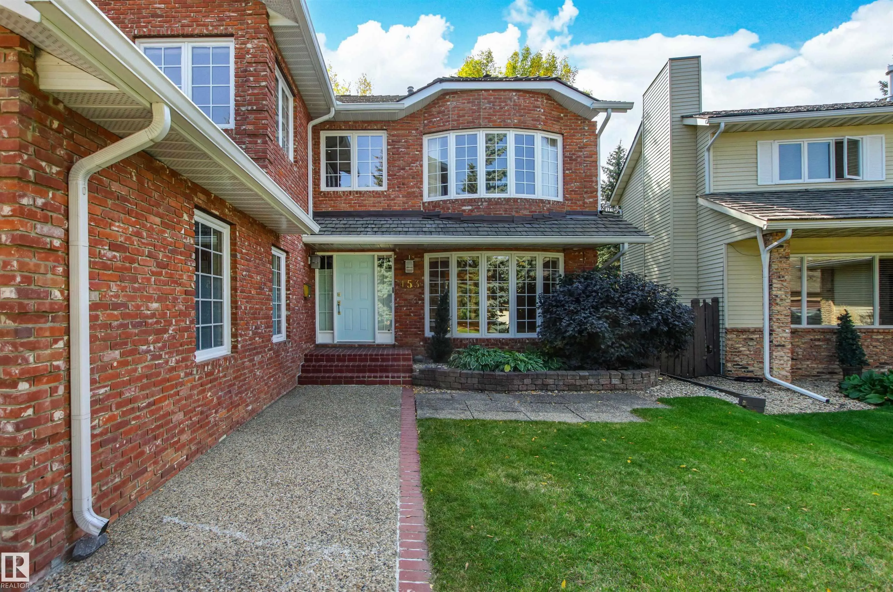453 ROONEY Crescent