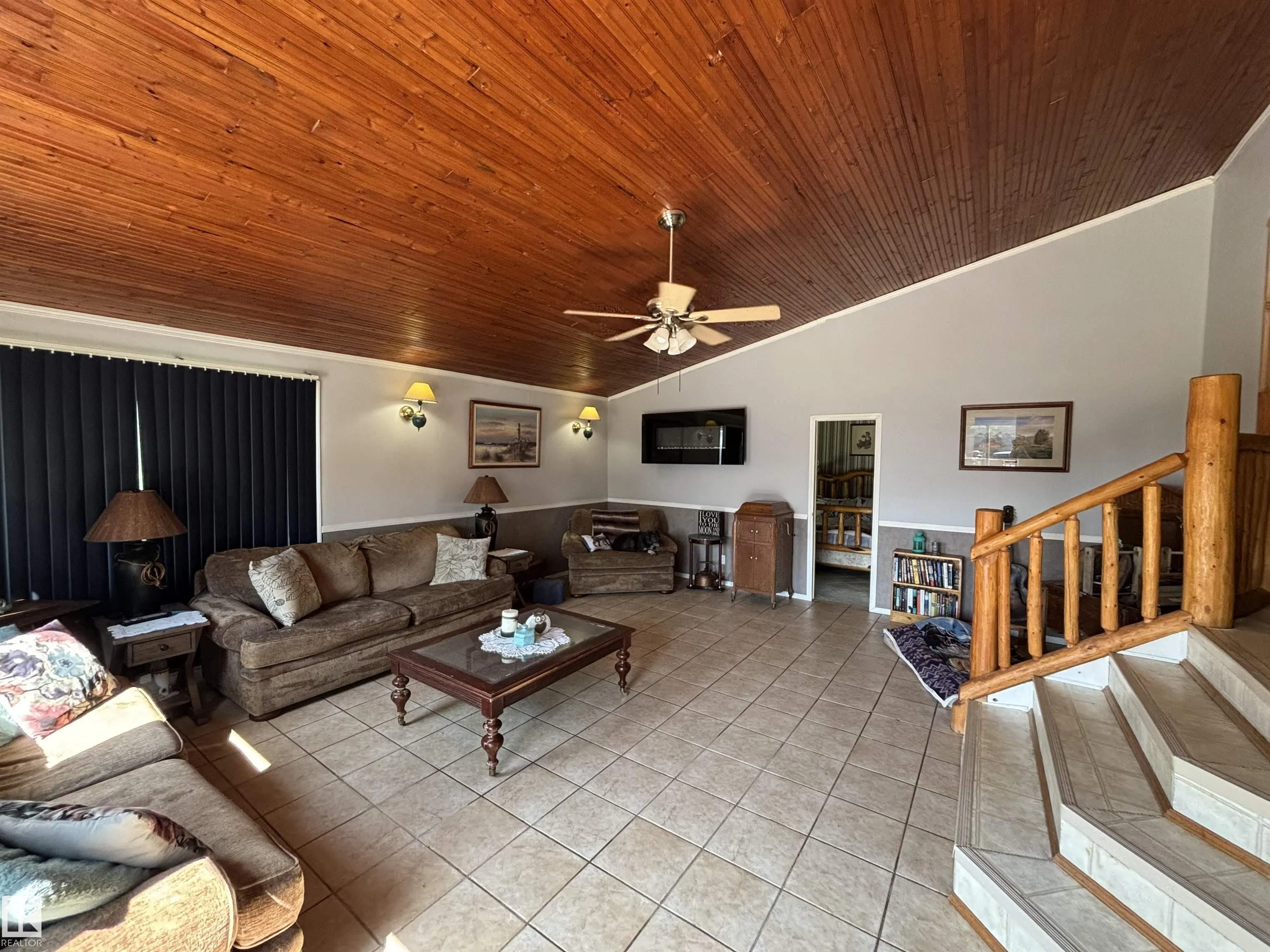 6209 HWY 633