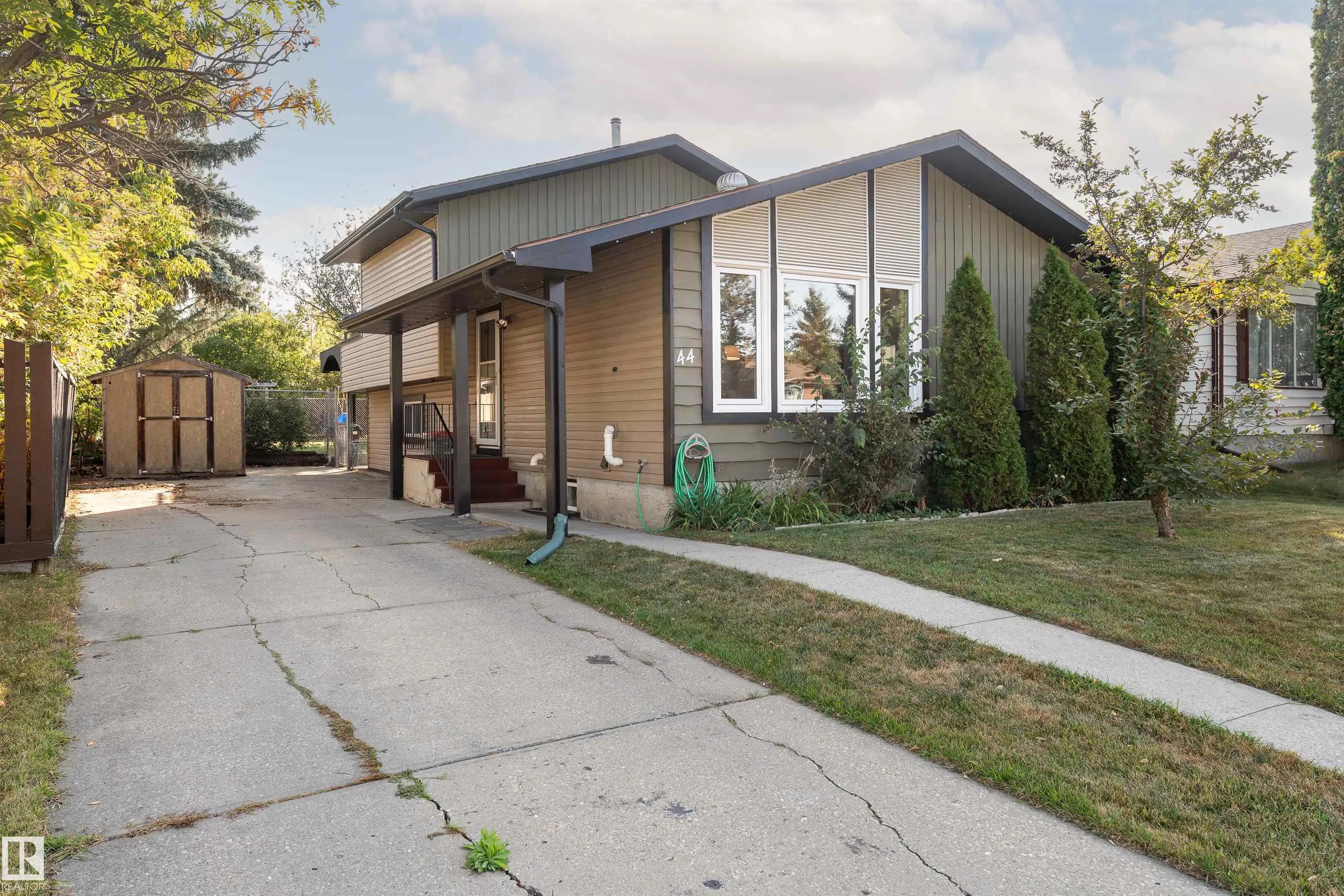 44 Mcnabb Crescent