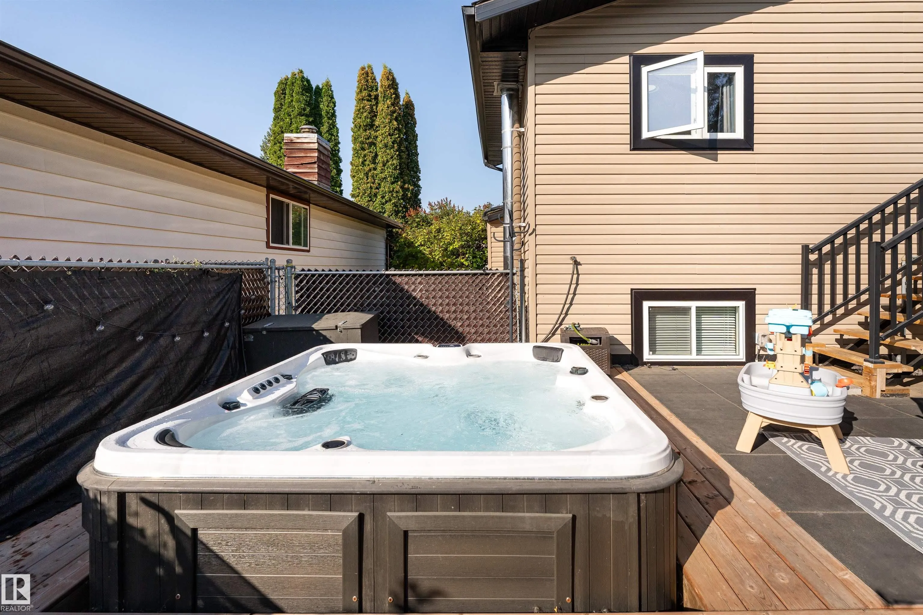 44 Mcnabb Crescent