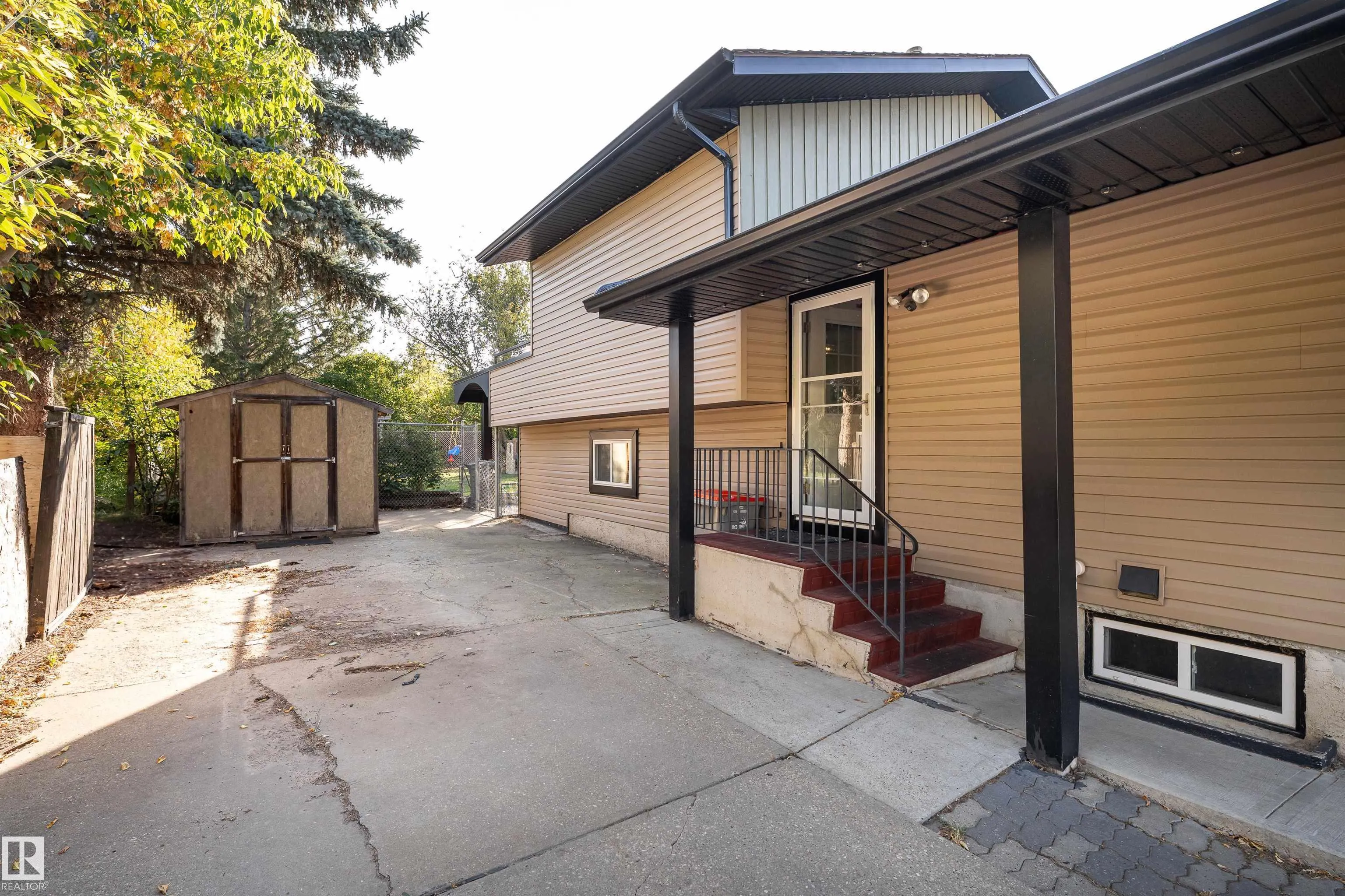 44 Mcnabb Crescent