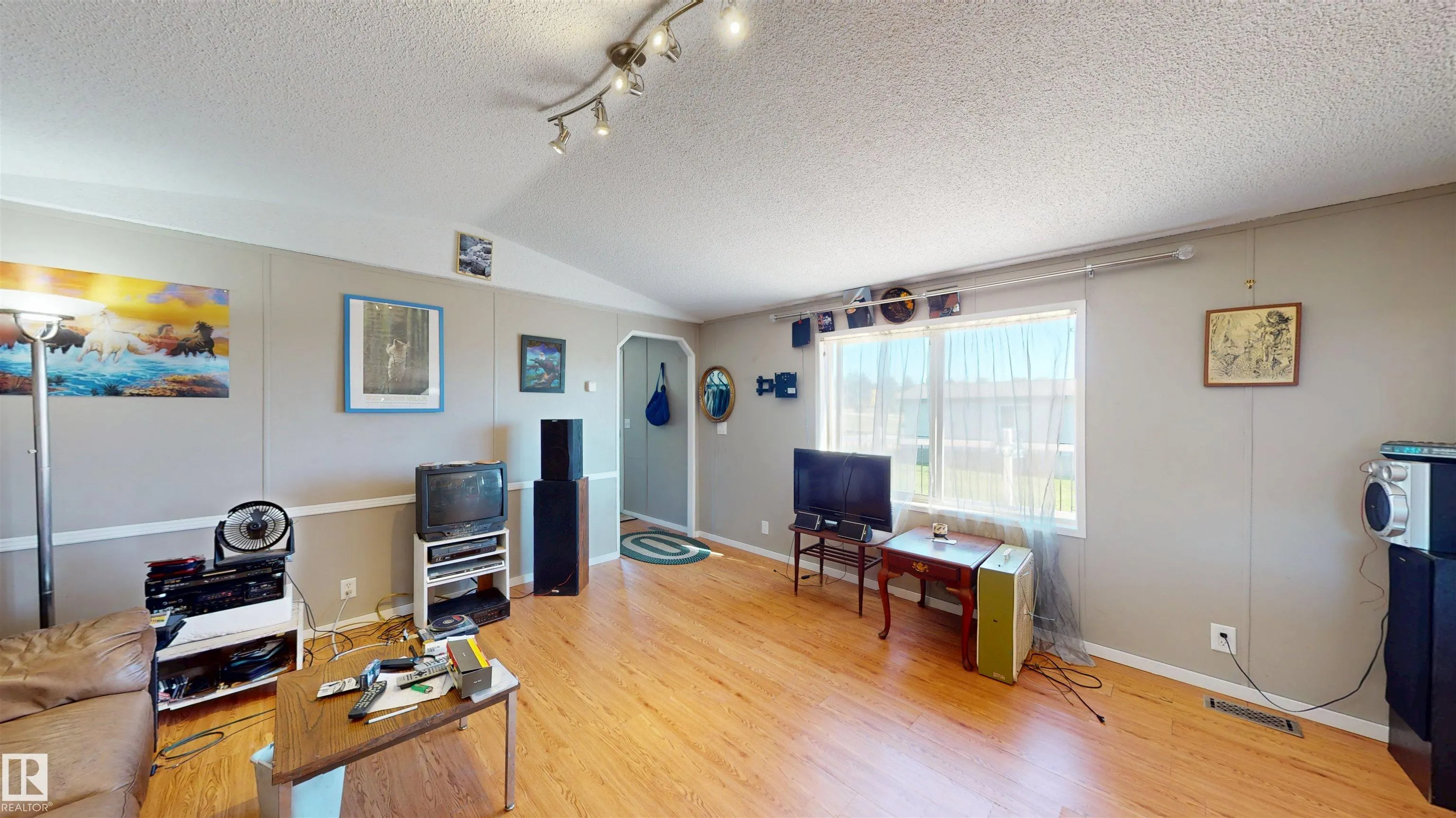 3510 STE. ANNE Trail