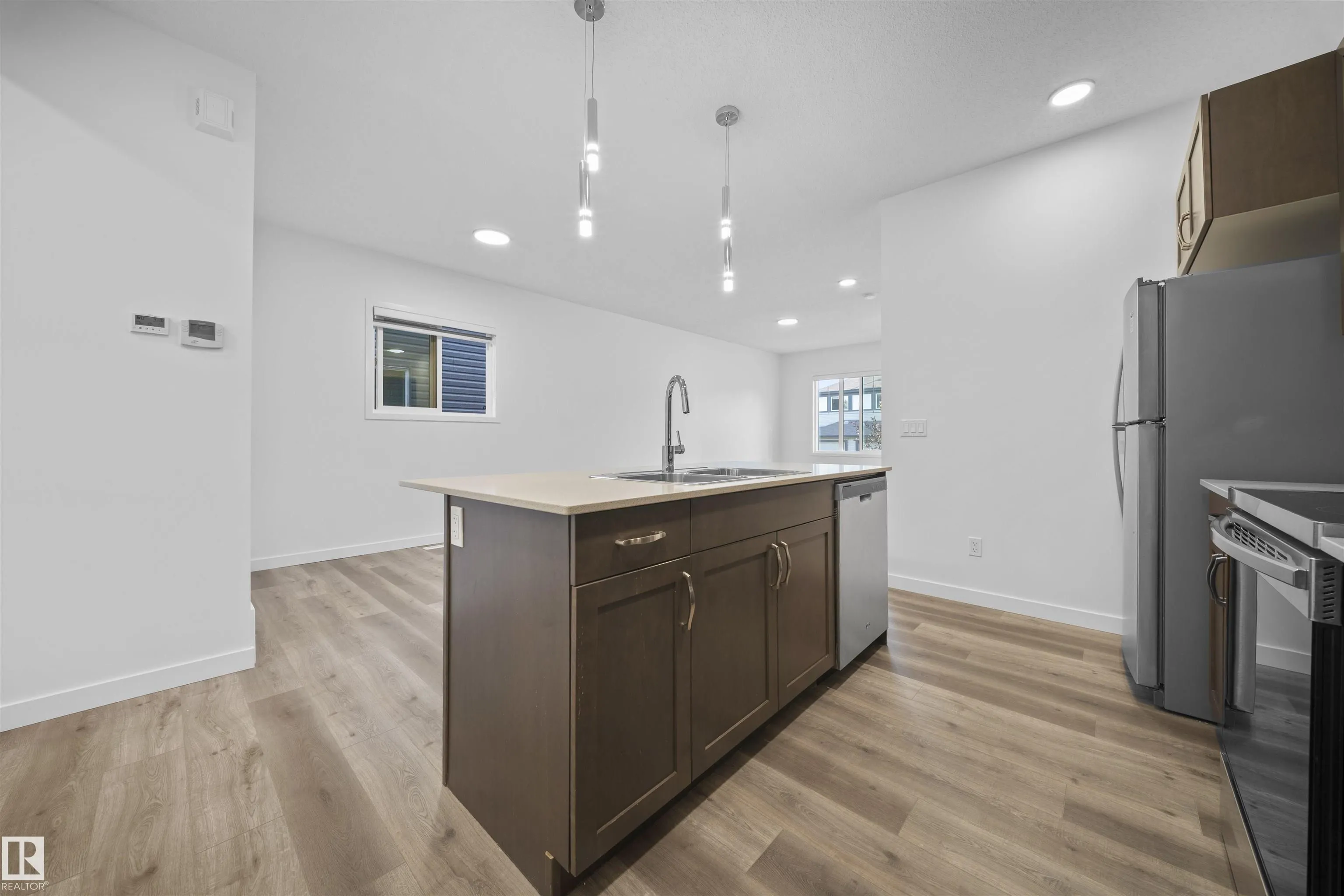 1512 26 Avenue