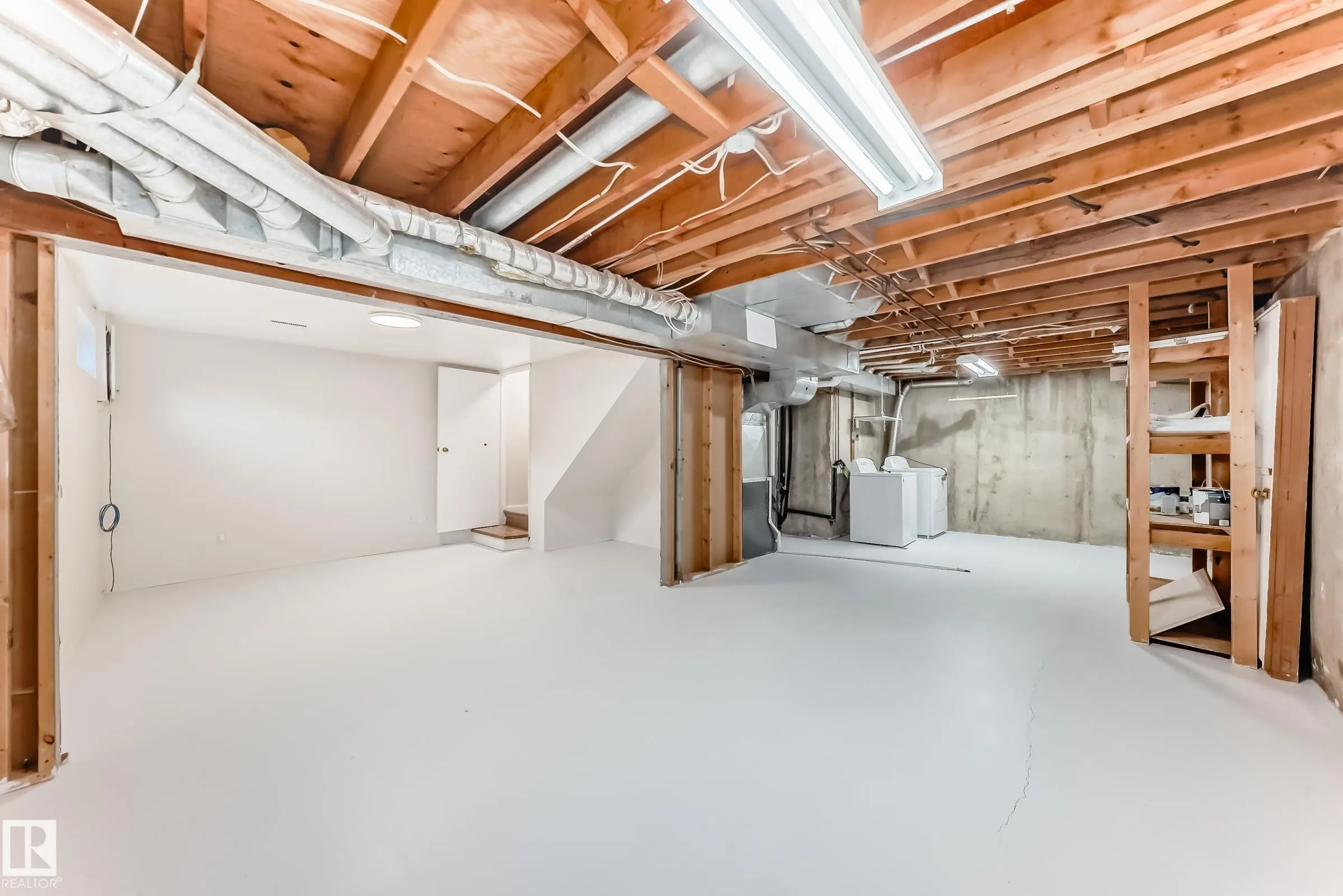 307 GRANDIN Village