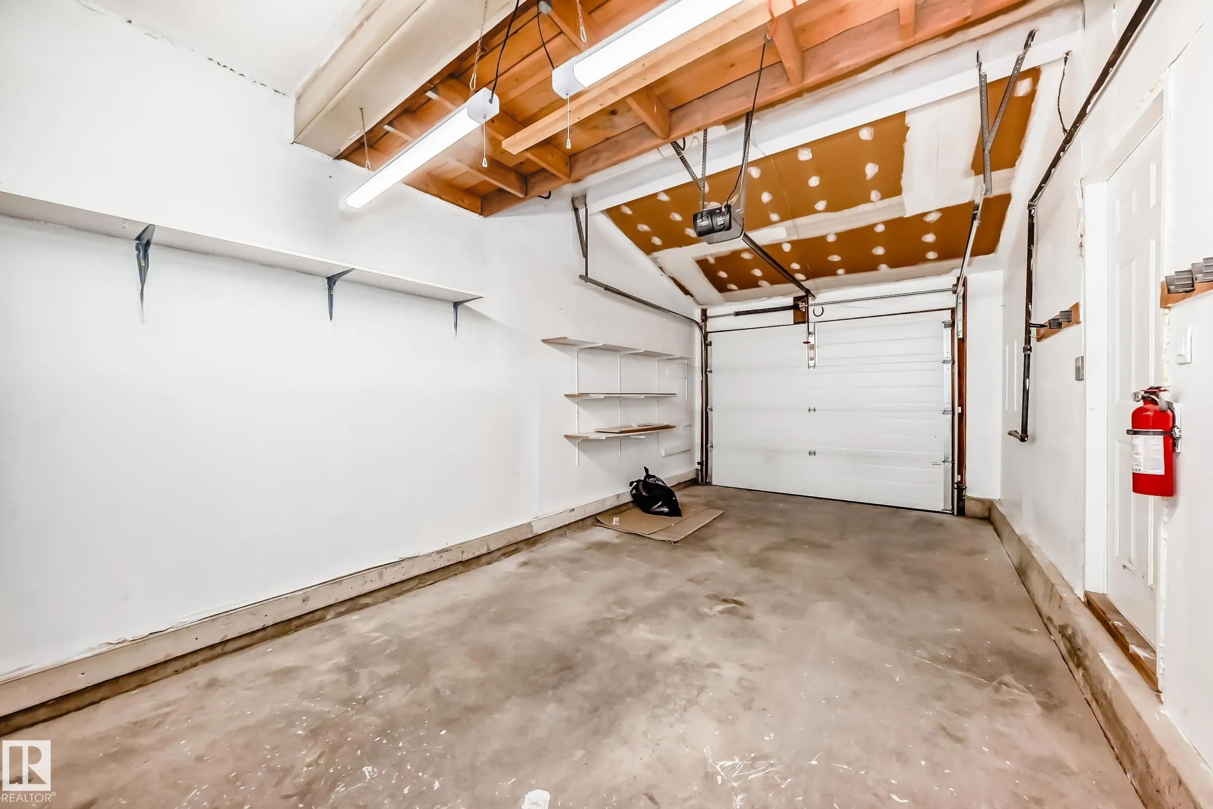 307 GRANDIN Village