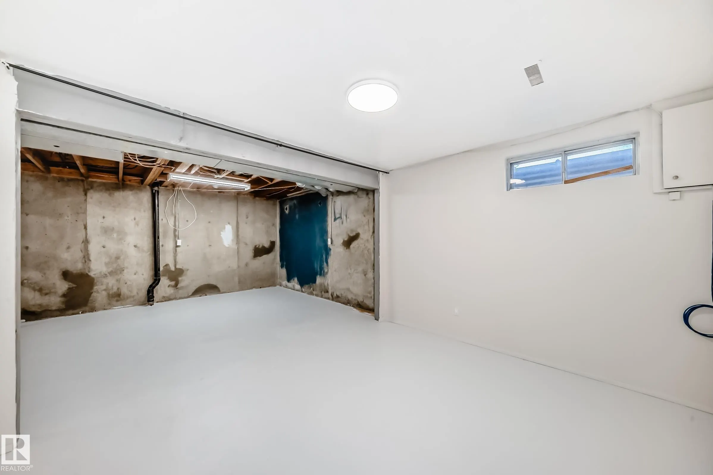 307 GRANDIN Village