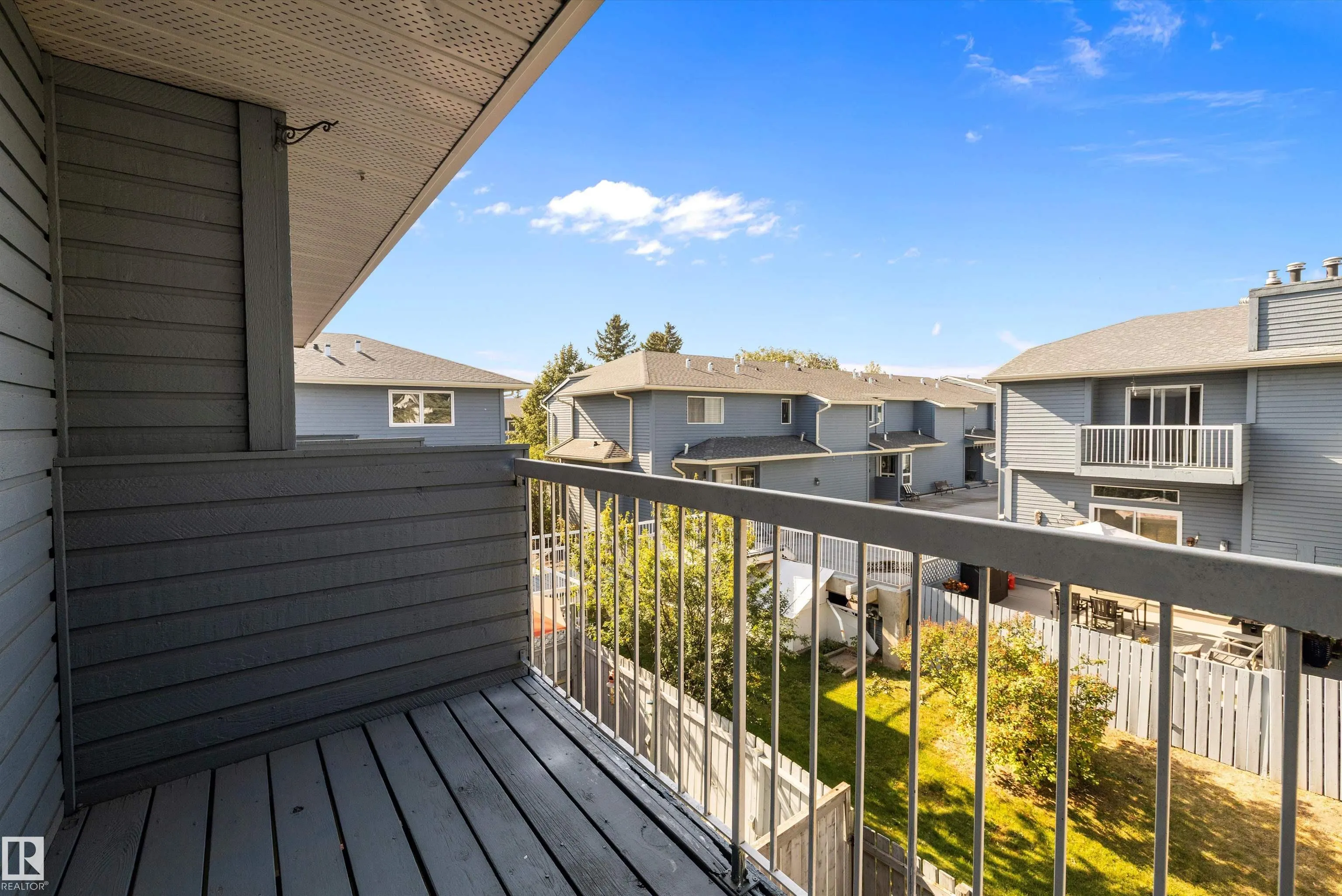 1511 LAKESIDE Green