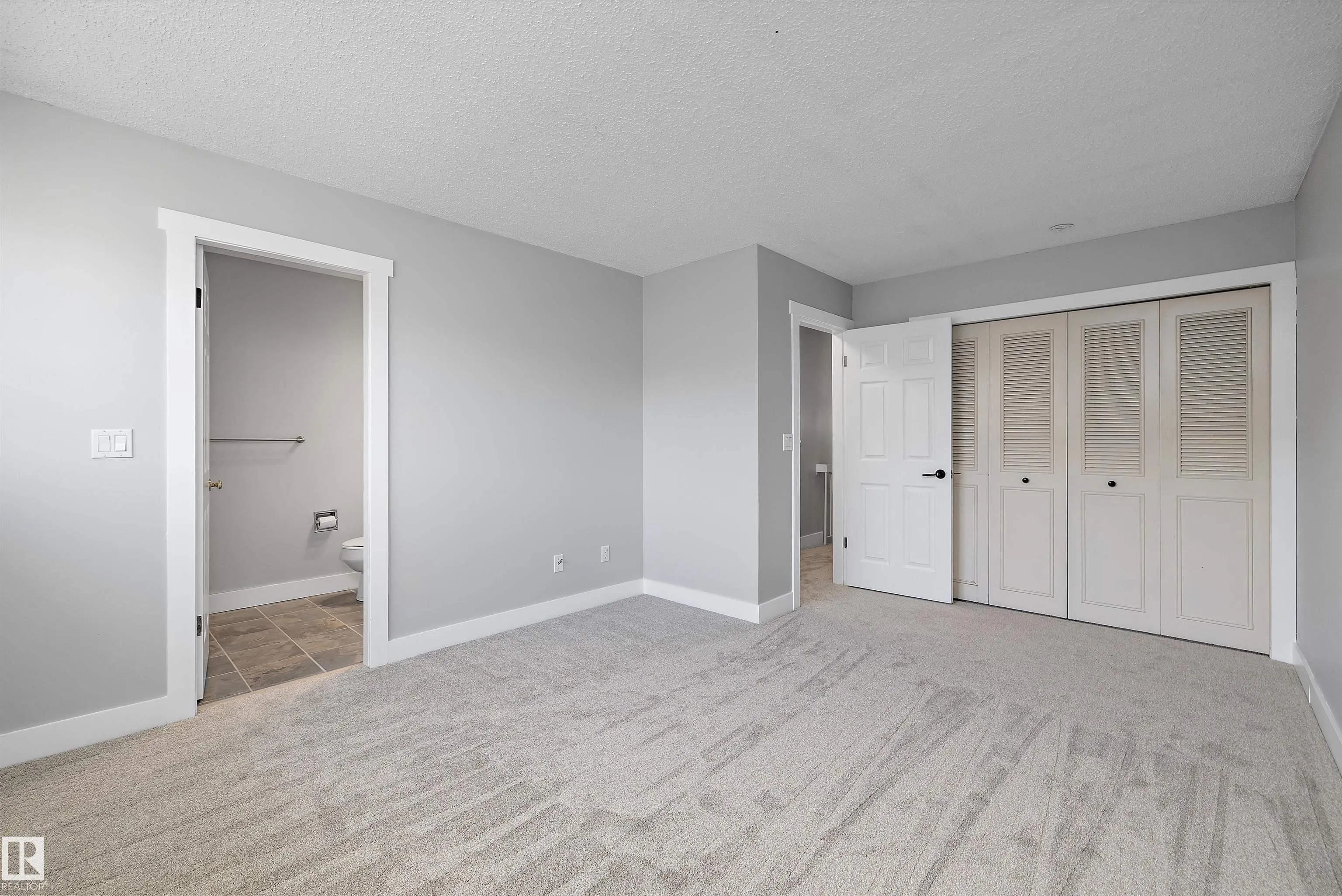 1511 LAKESIDE Green