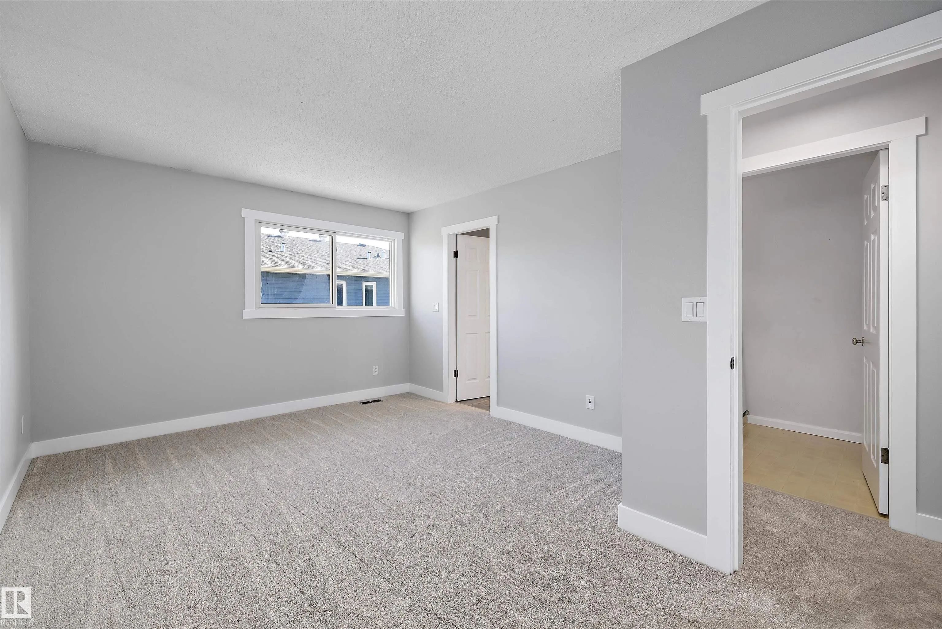 1511 LAKESIDE Green