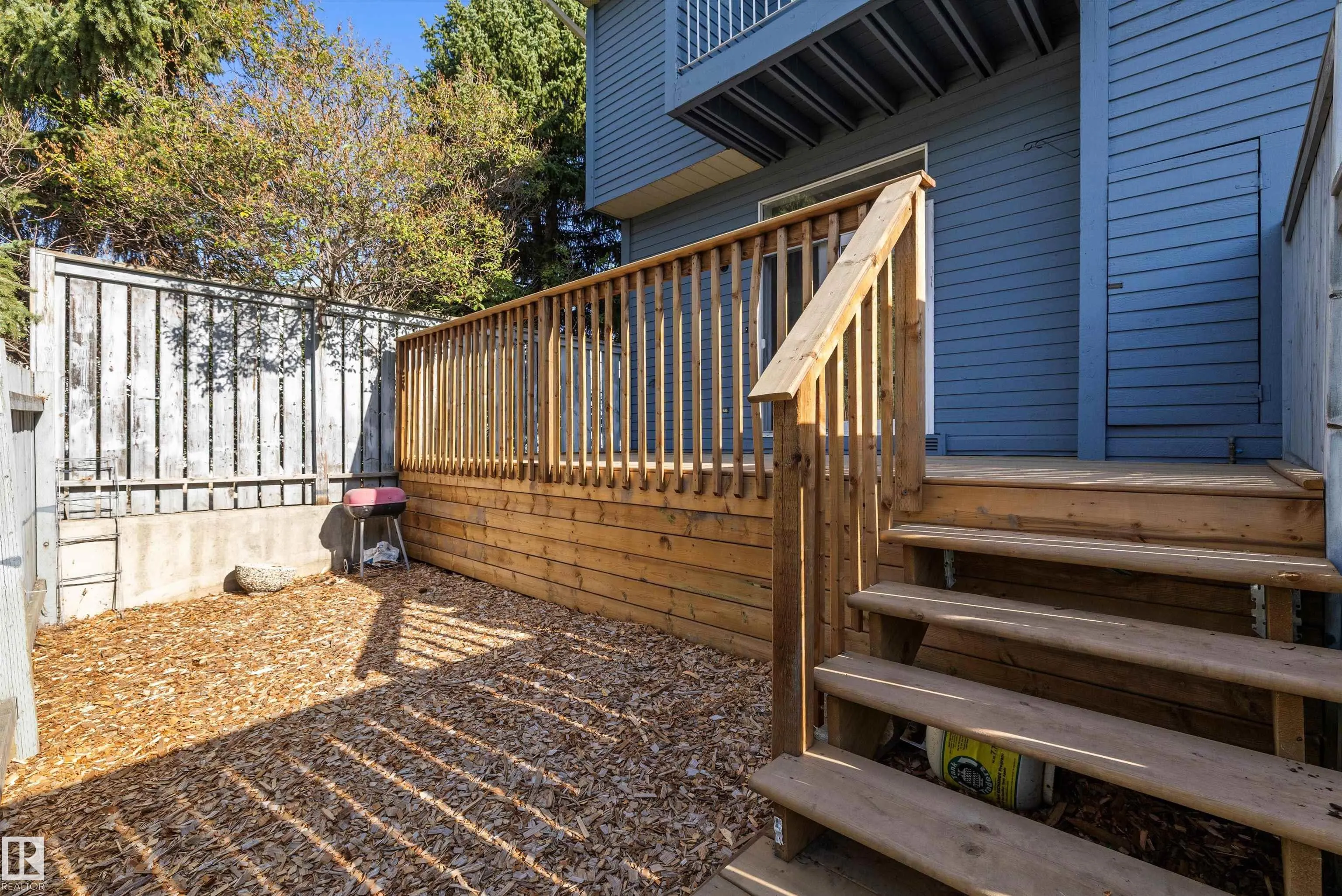 1511 LAKESIDE Green