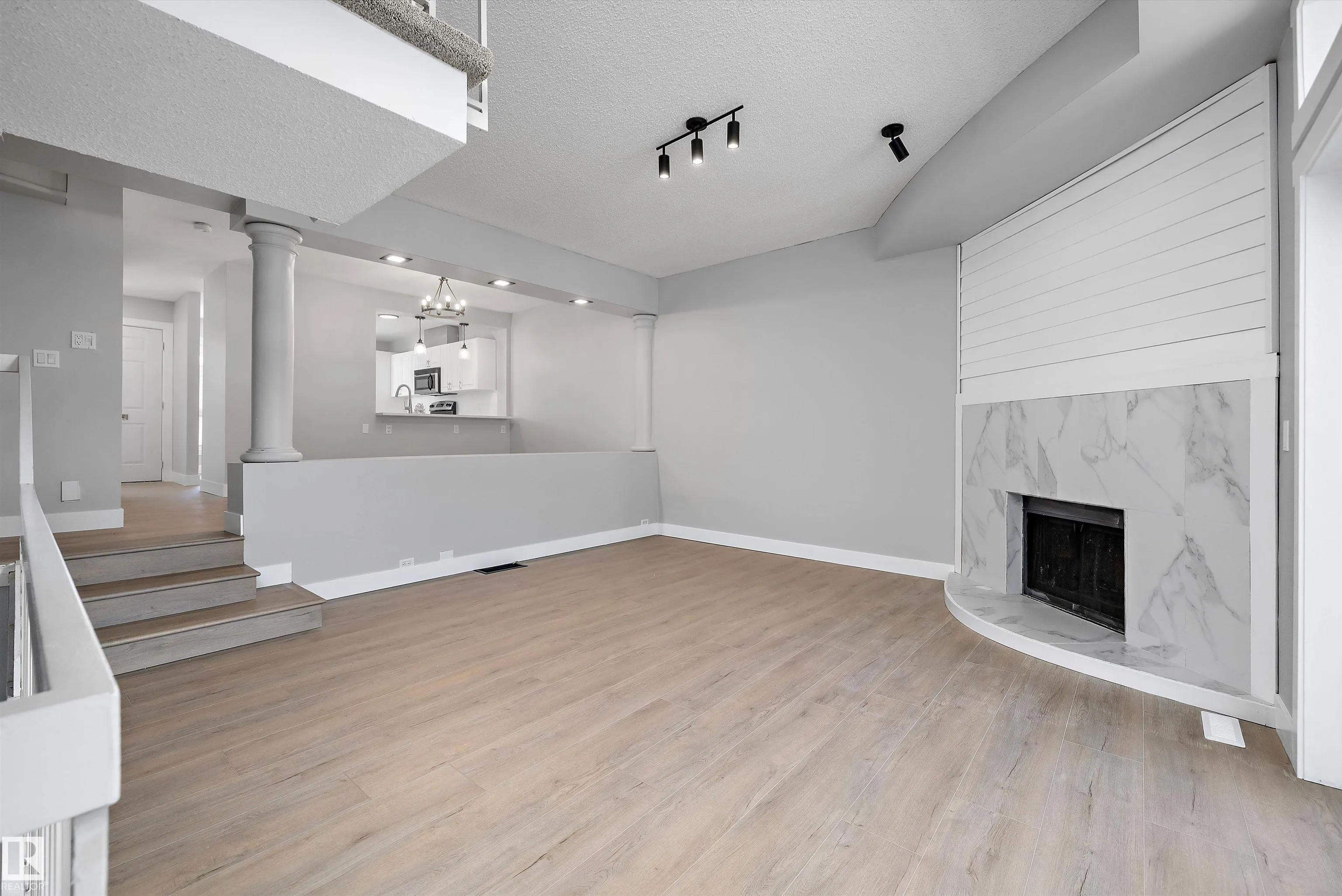 1511 LAKESIDE Green