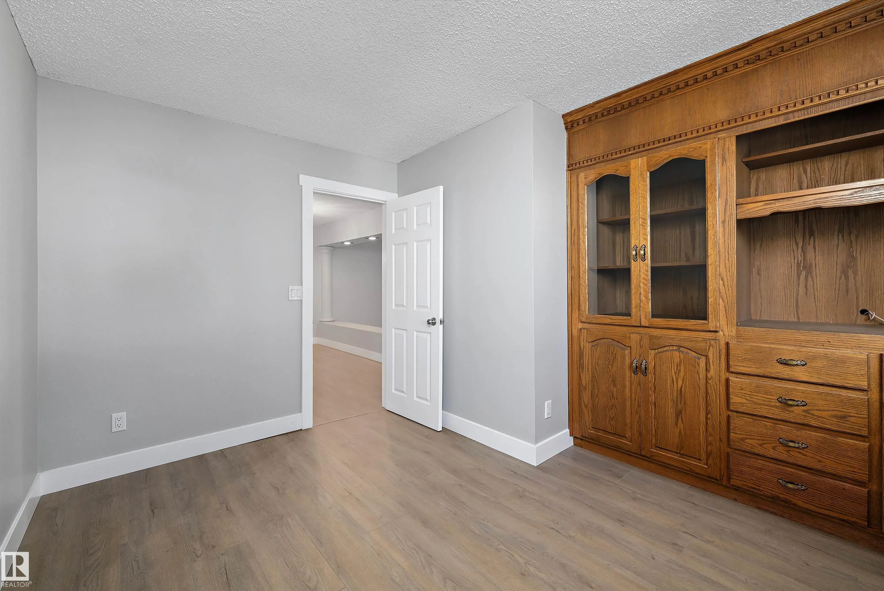 1511 LAKESIDE Green