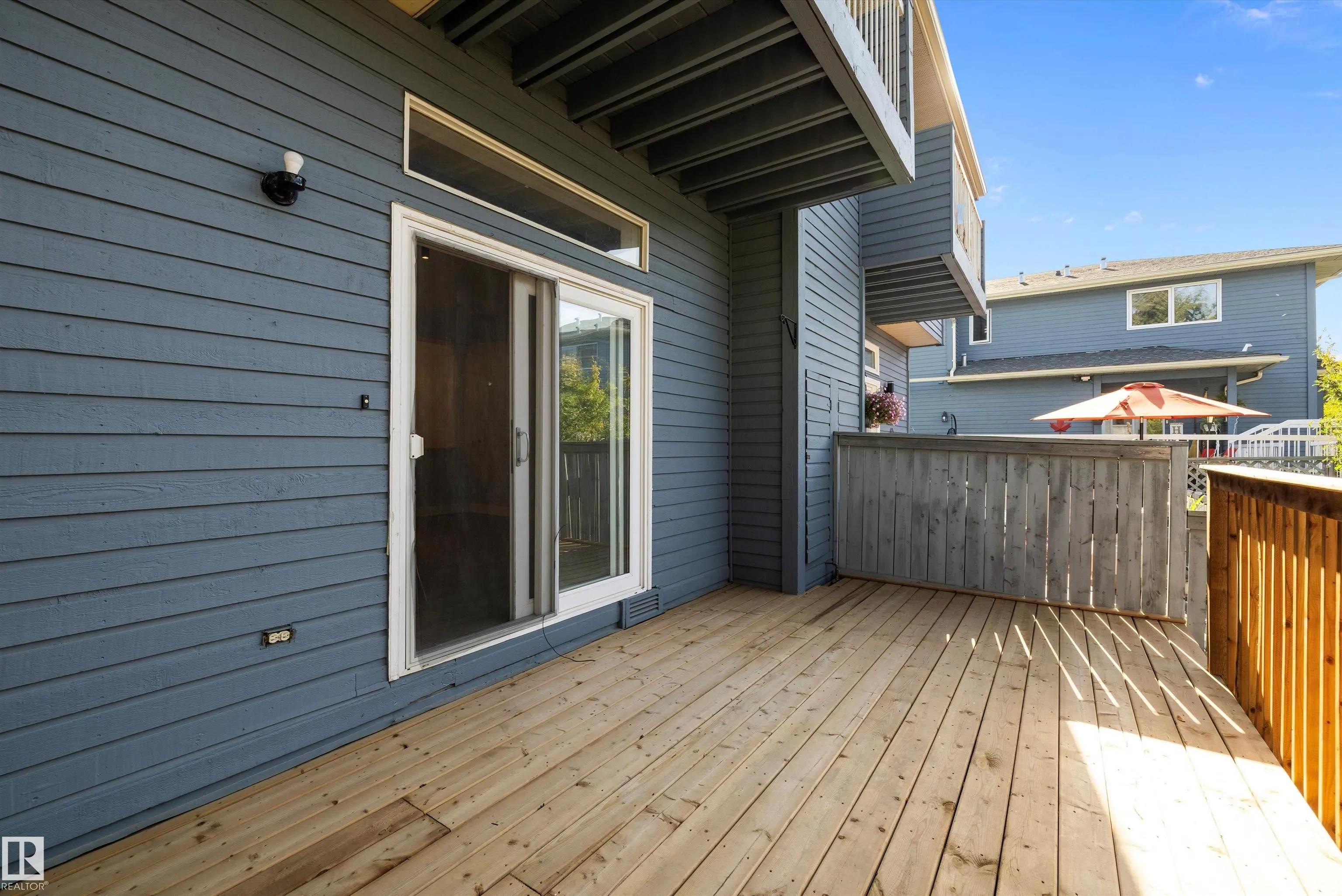 1511 LAKESIDE Green