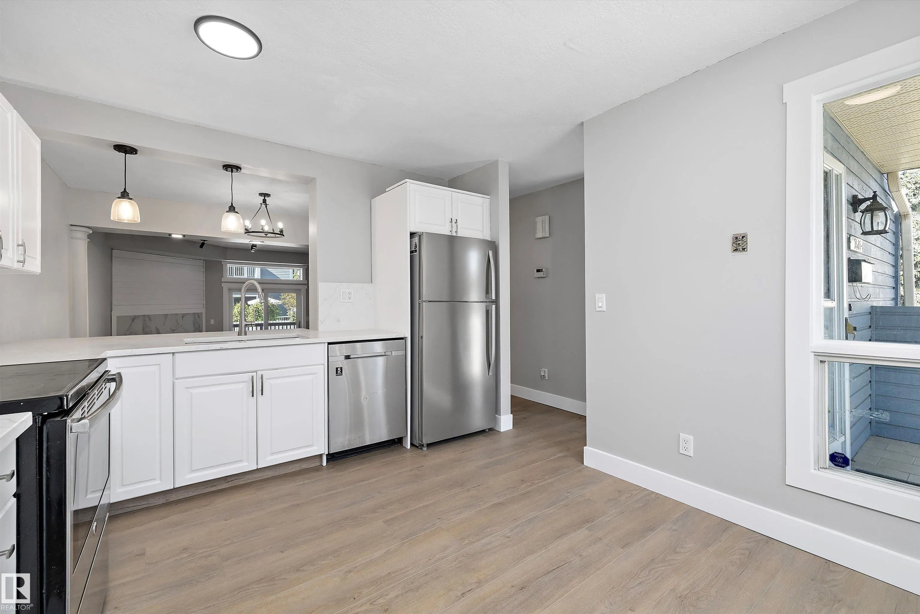 1511 LAKESIDE Green
