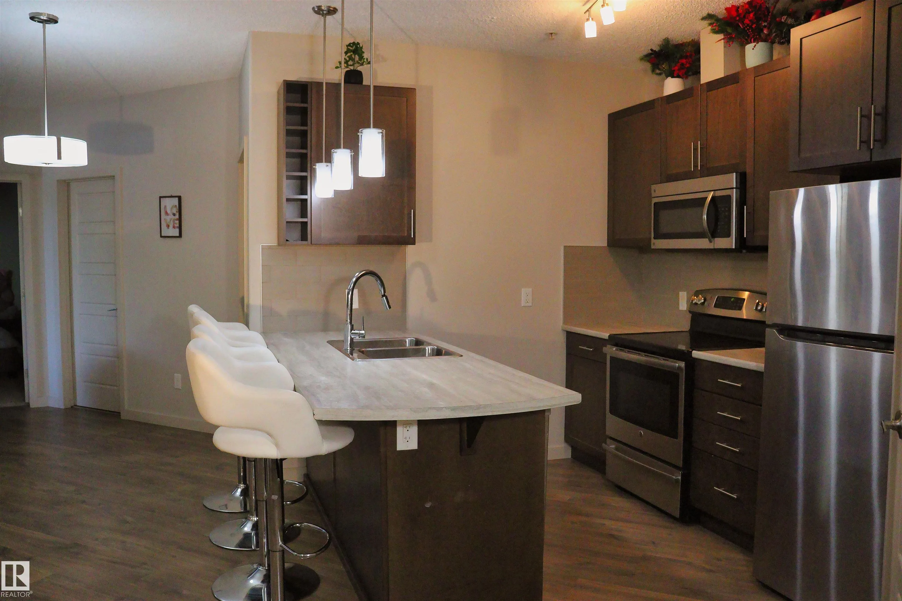 1144 ADAMSON Drive