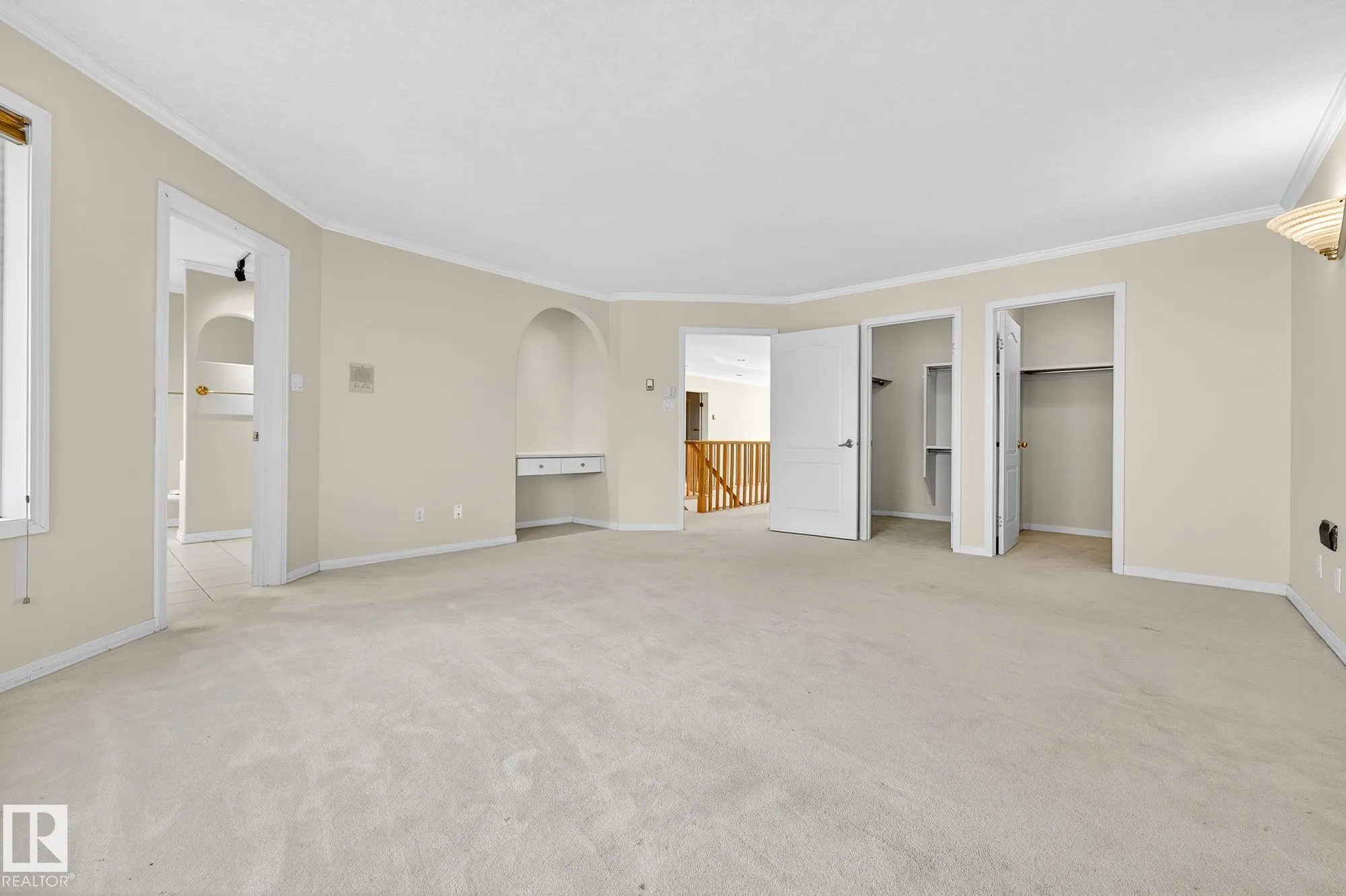 106 FARNELL Close
