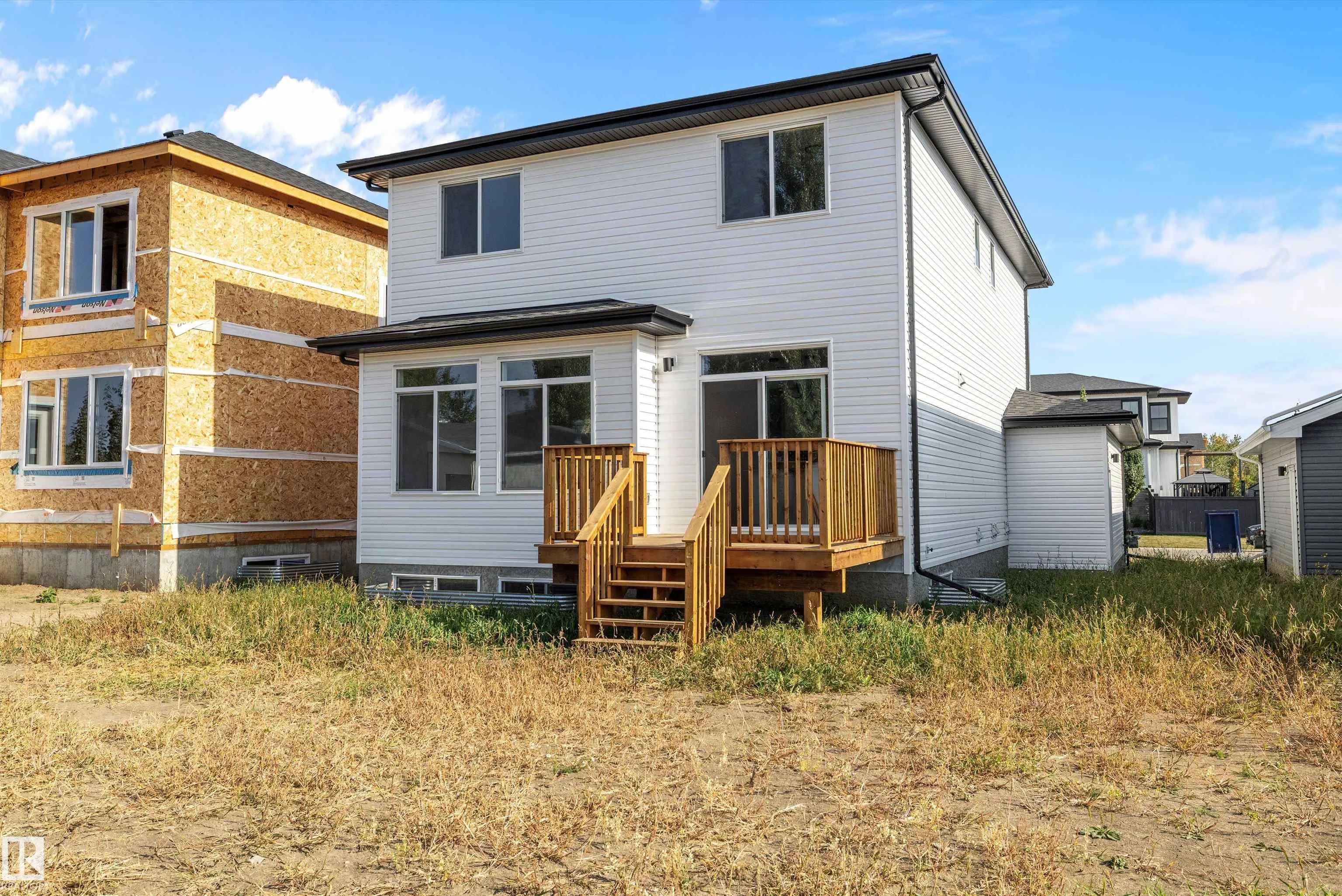 72 MAPLE Crescent