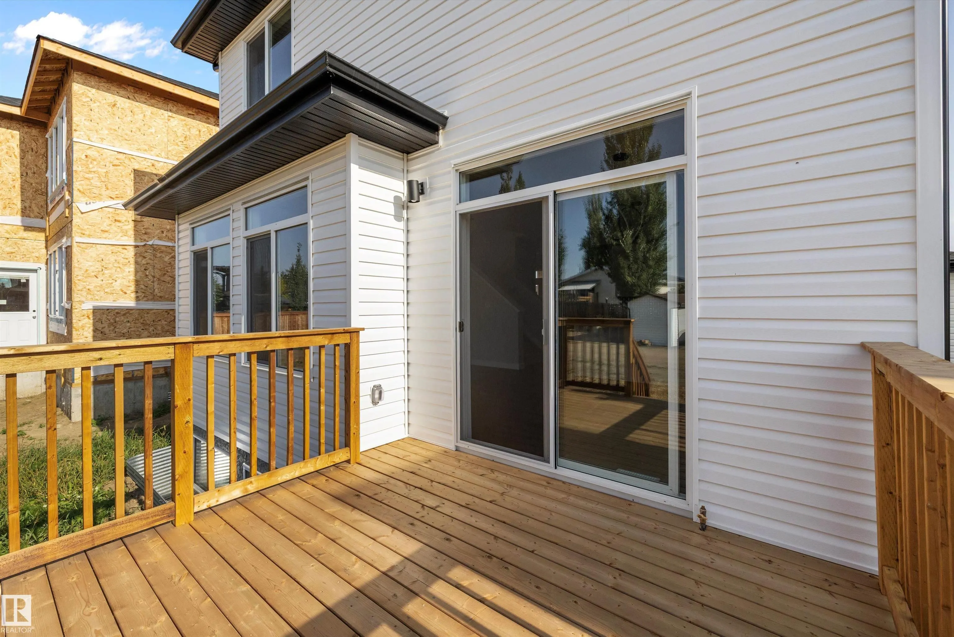 72 MAPLE Crescent