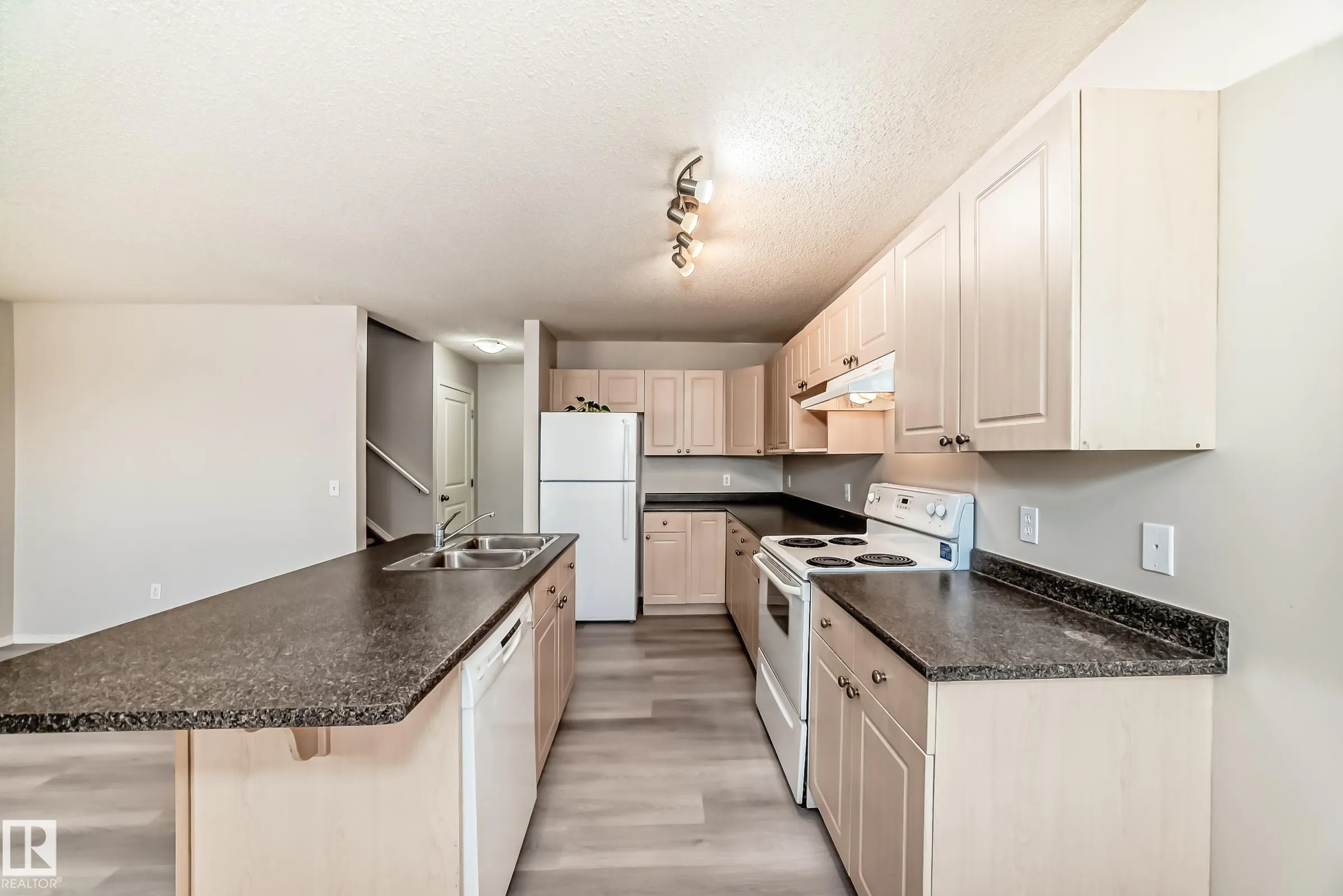 11 Graywood Terrace