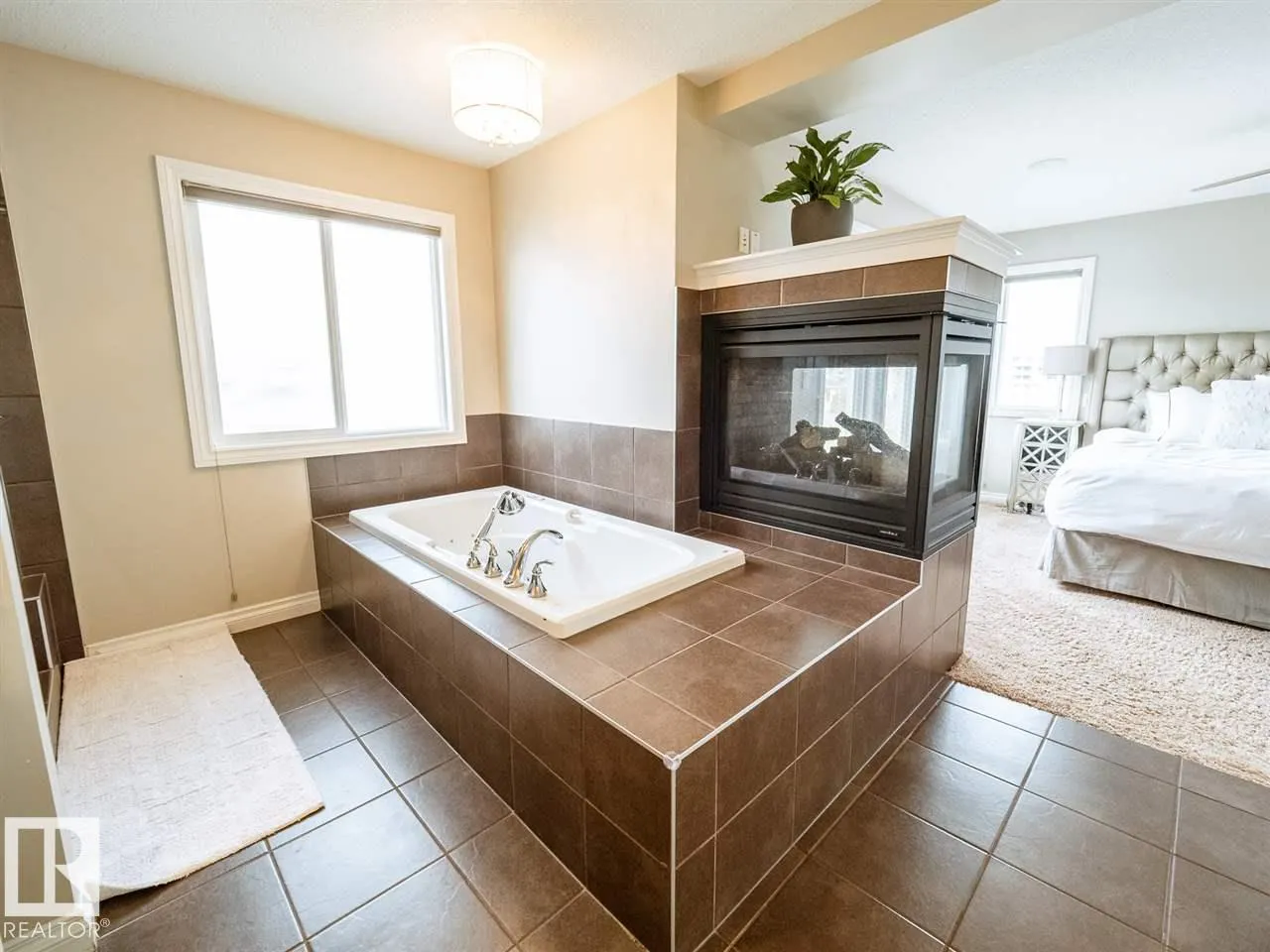 1618 WATES Close