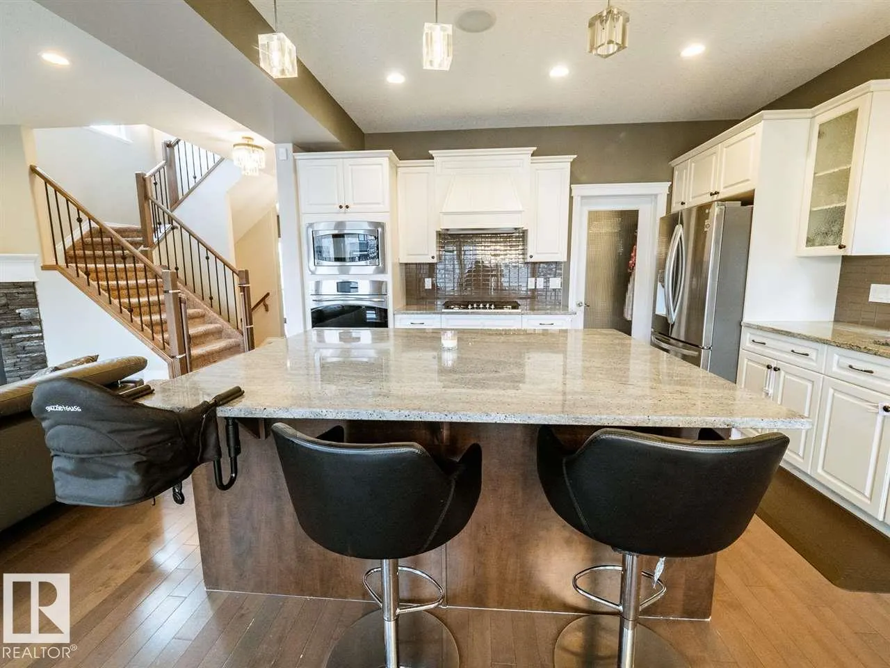 1618 WATES Close
