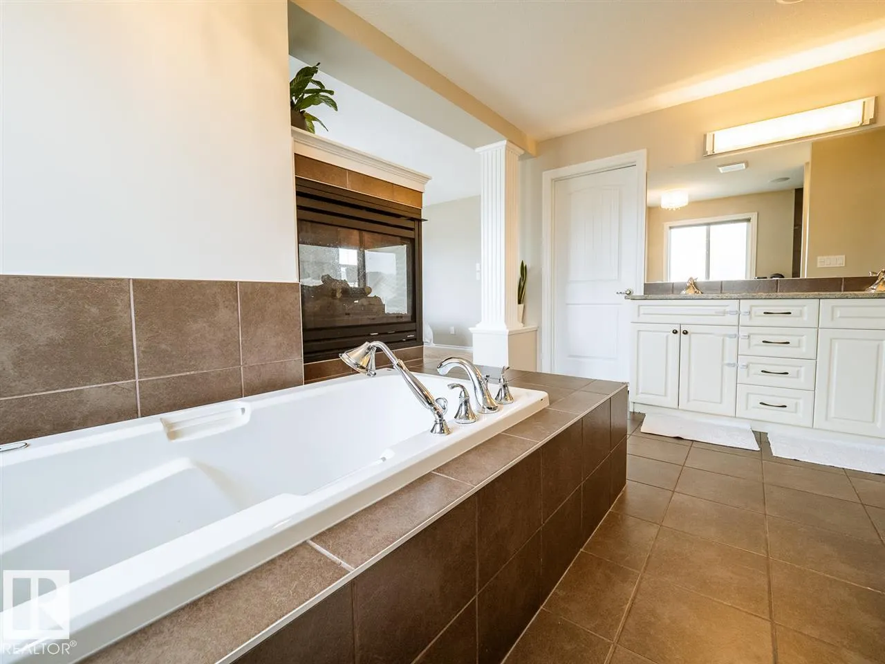 1618 WATES Close