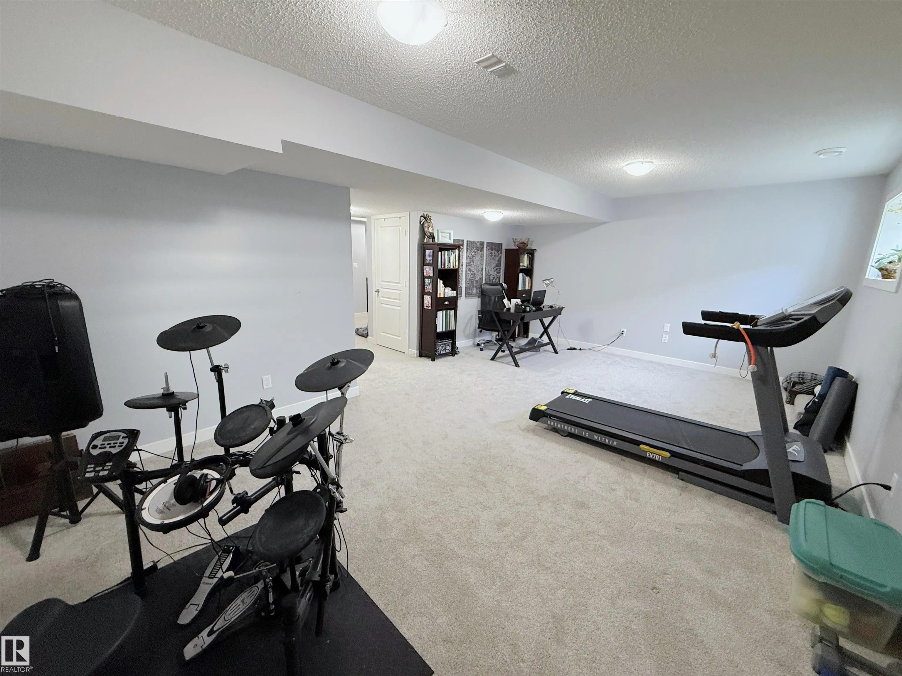 121 HARVEST RIDGE Drive