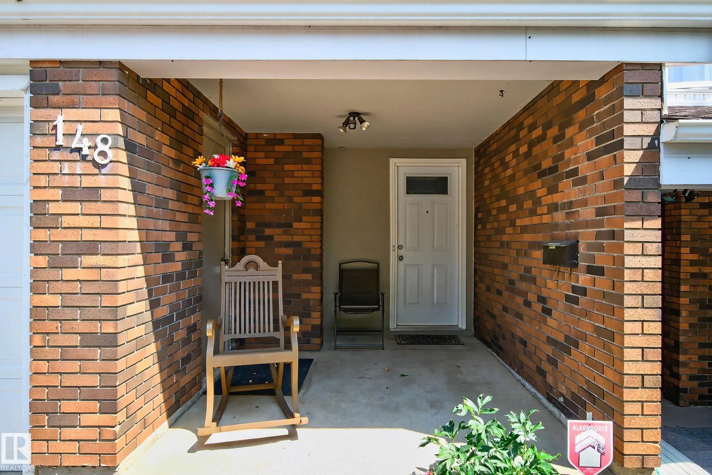 148 GREAT Oaks