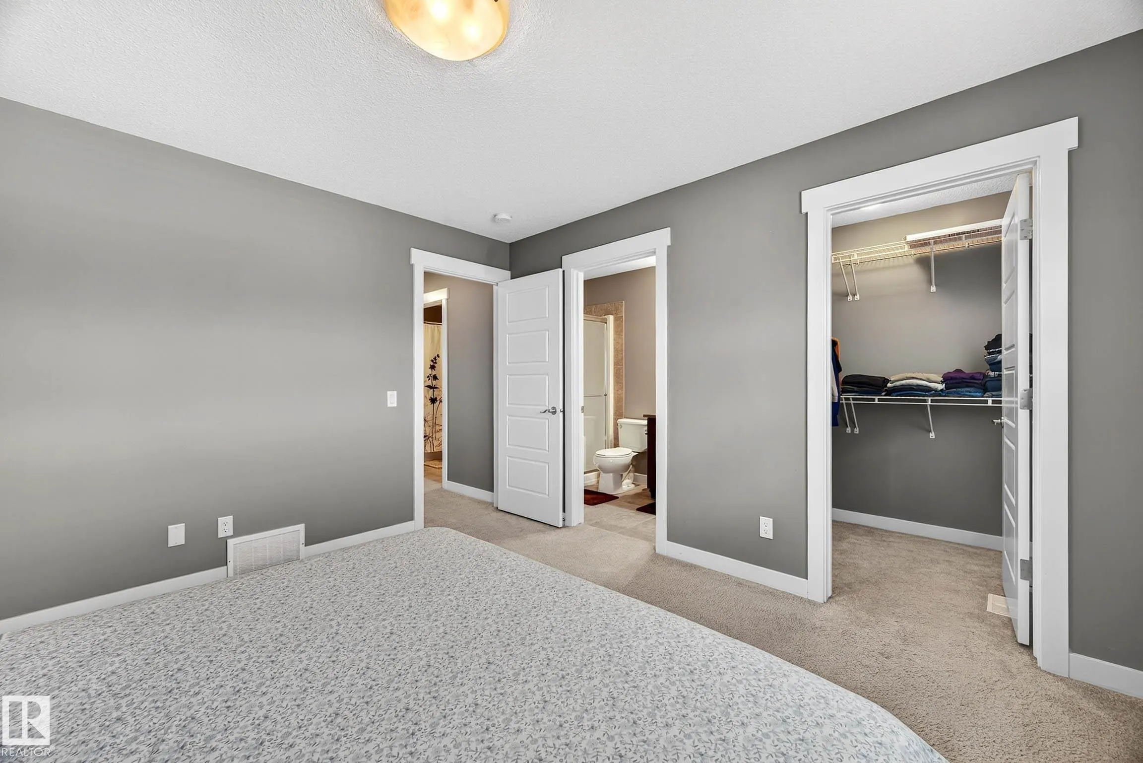 7327 EDGEMONT Way