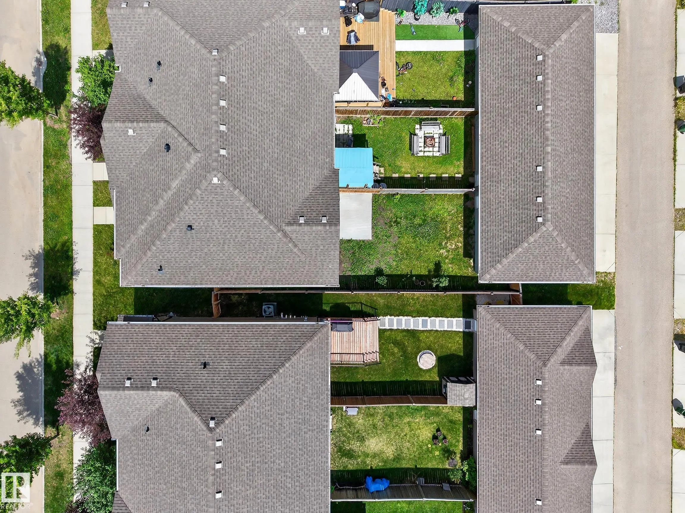 7327 EDGEMONT Way