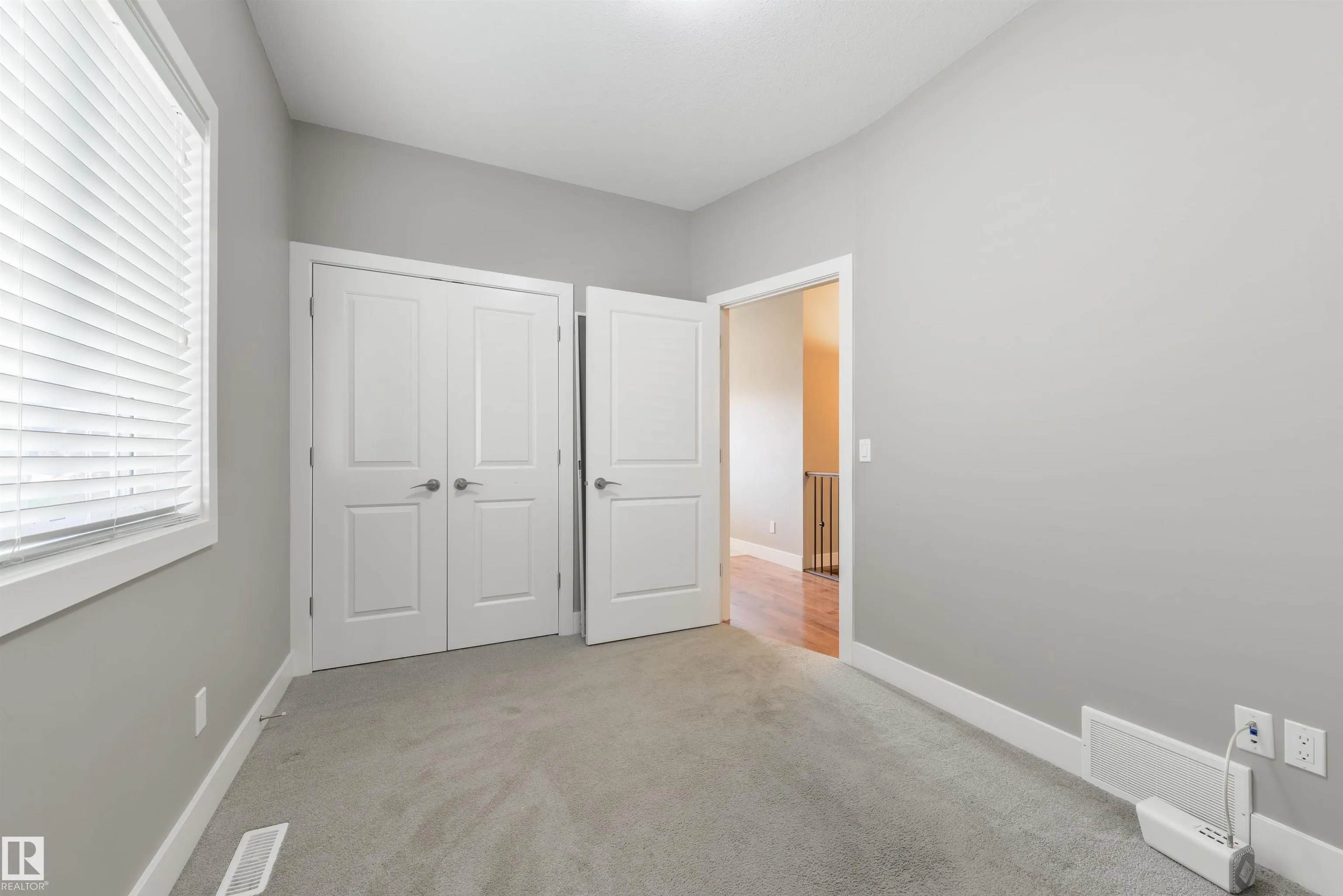 50 HEATHERGLEN Drive