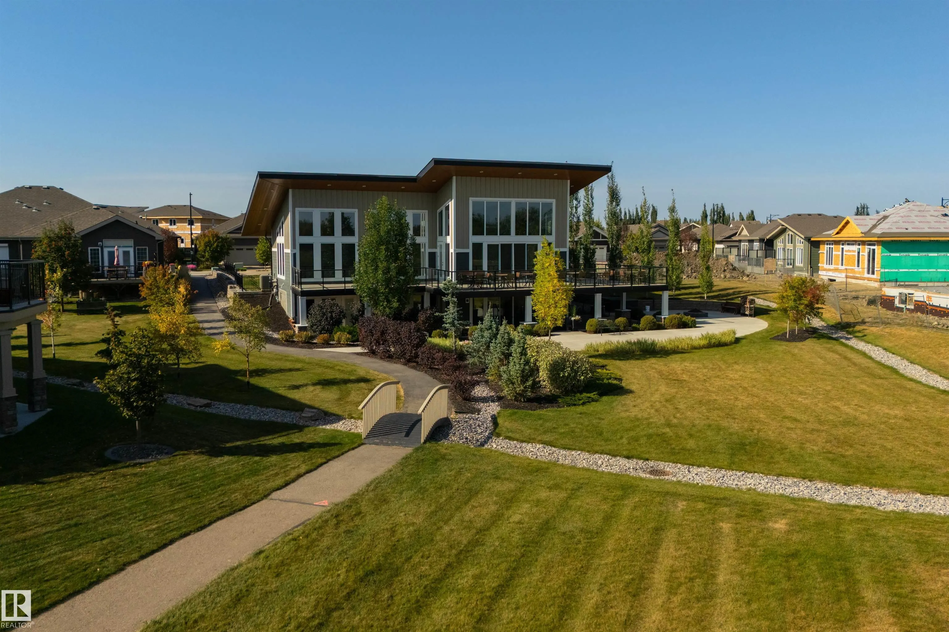 50 HEATHERGLEN Drive
