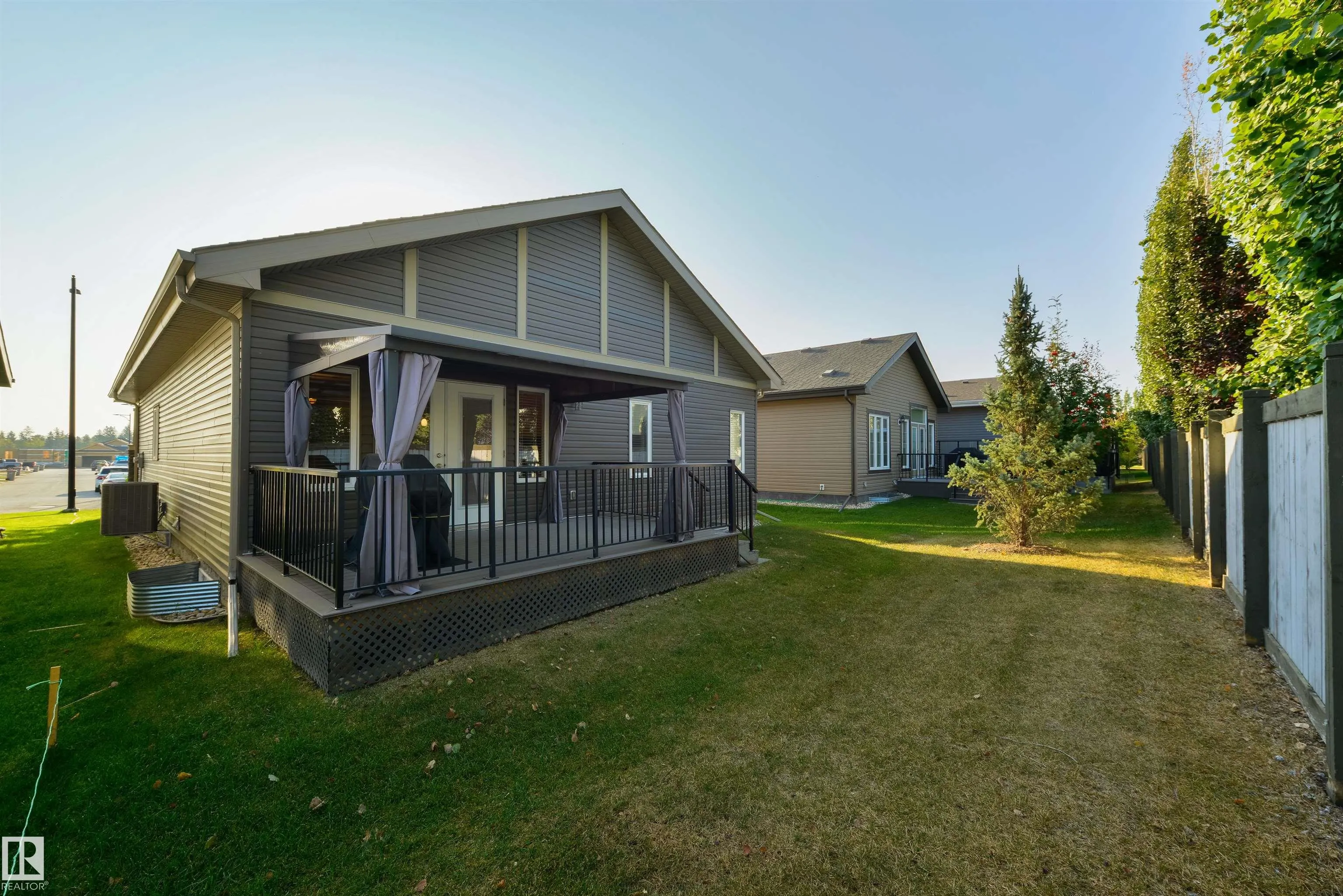 50 HEATHERGLEN Drive