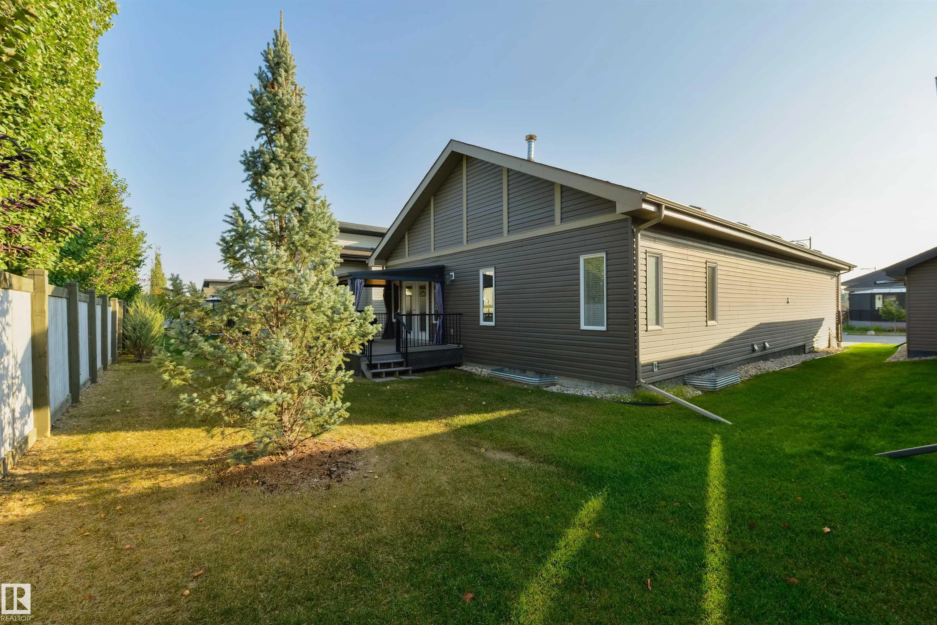 50 HEATHERGLEN Drive