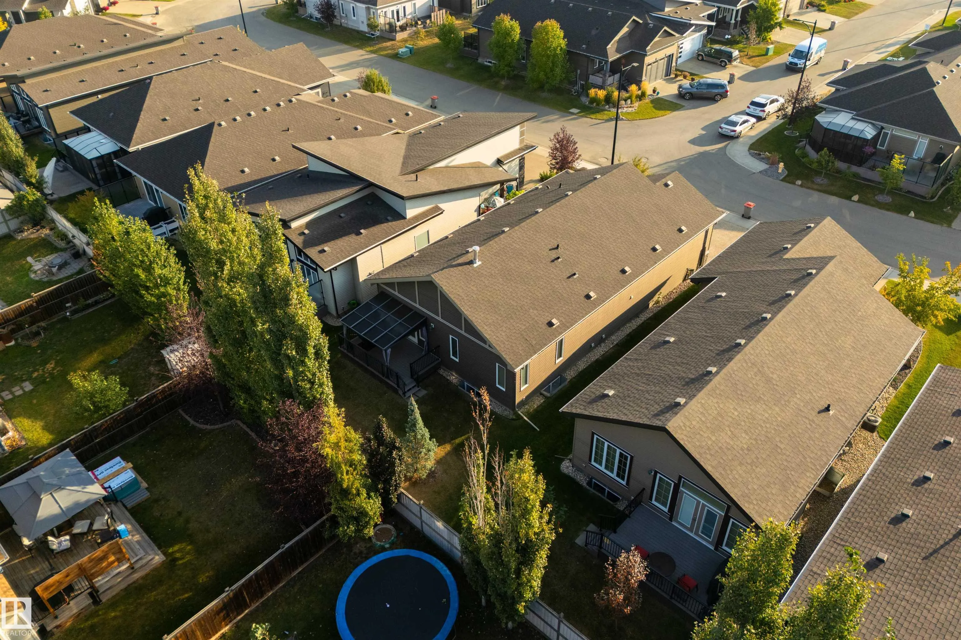 50 HEATHERGLEN Drive