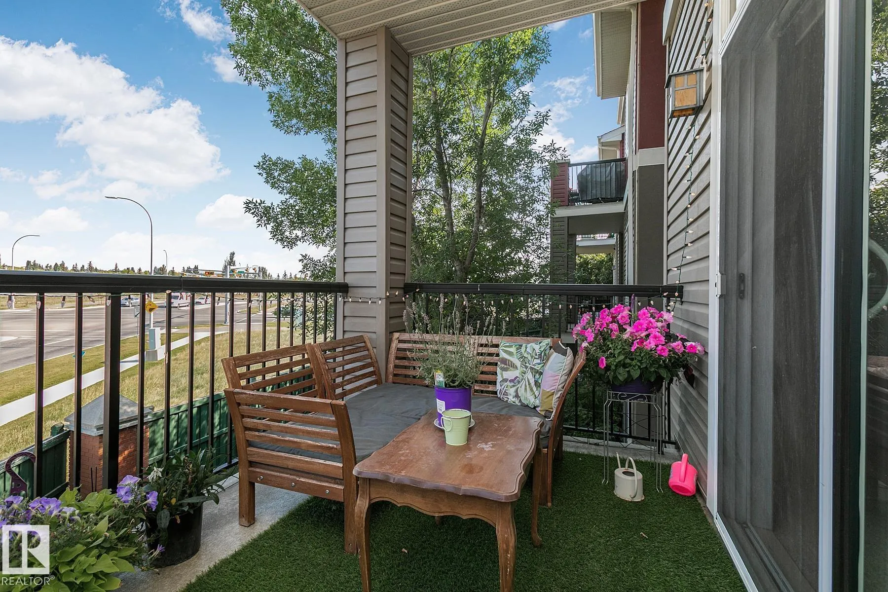 2503 HANNA Crescent