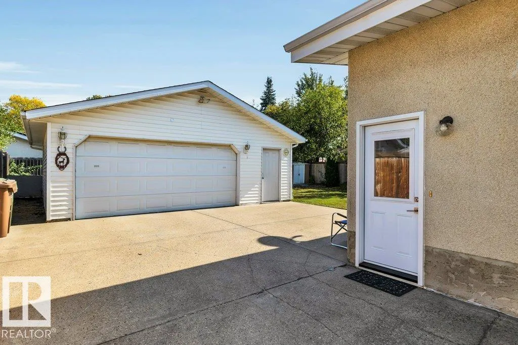 100 AKINS Drive
