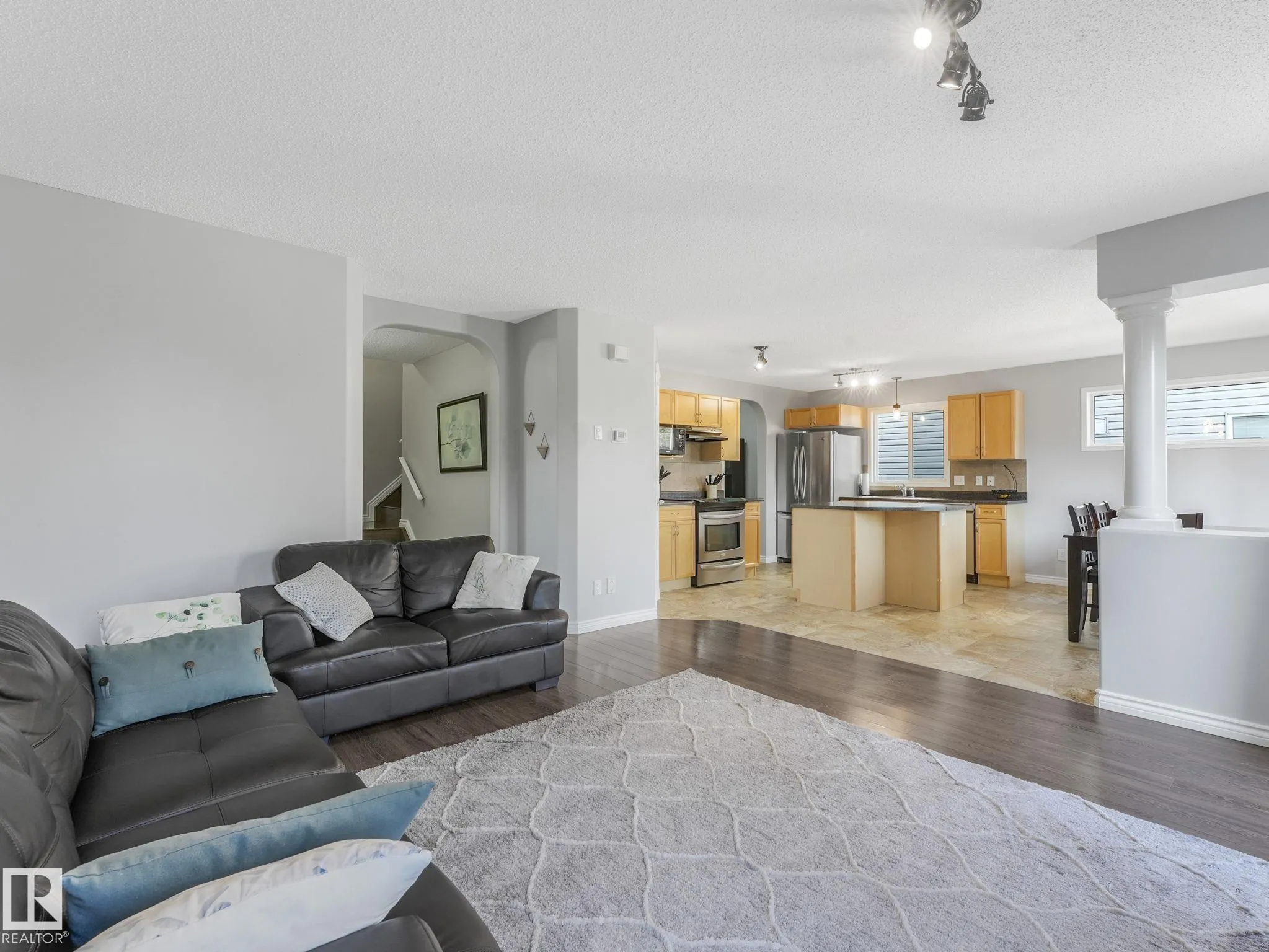 337 COWAN Crescent