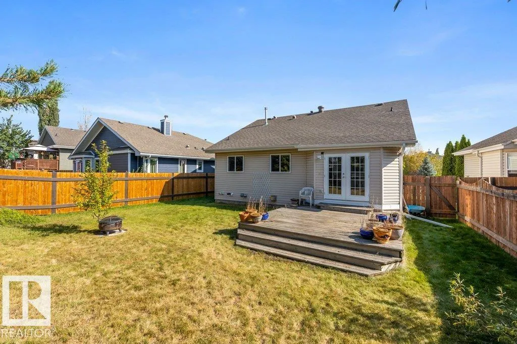 97 DUNFIELD Crescent