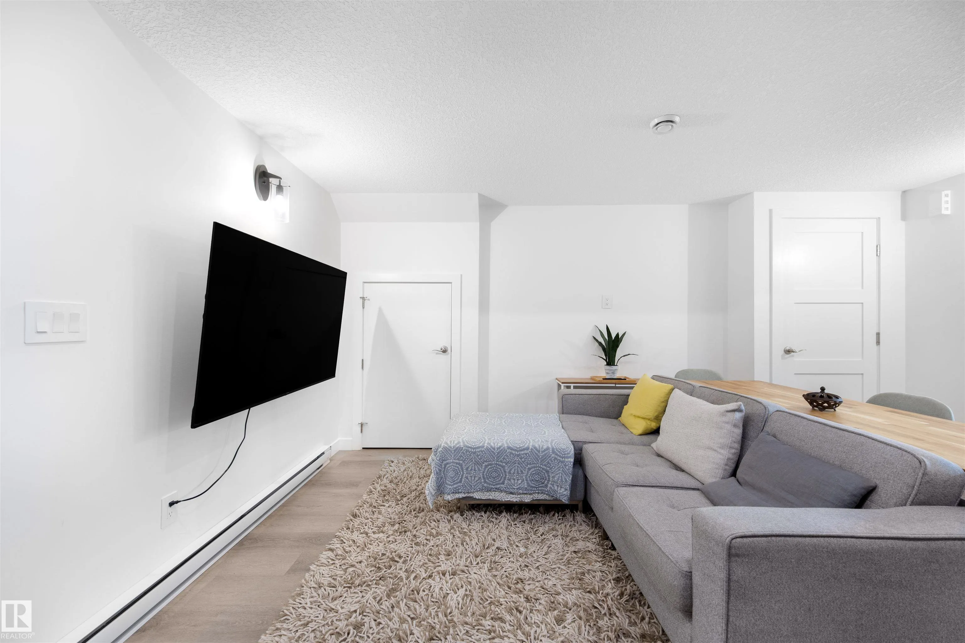 11204 & 11206 55 Avenue