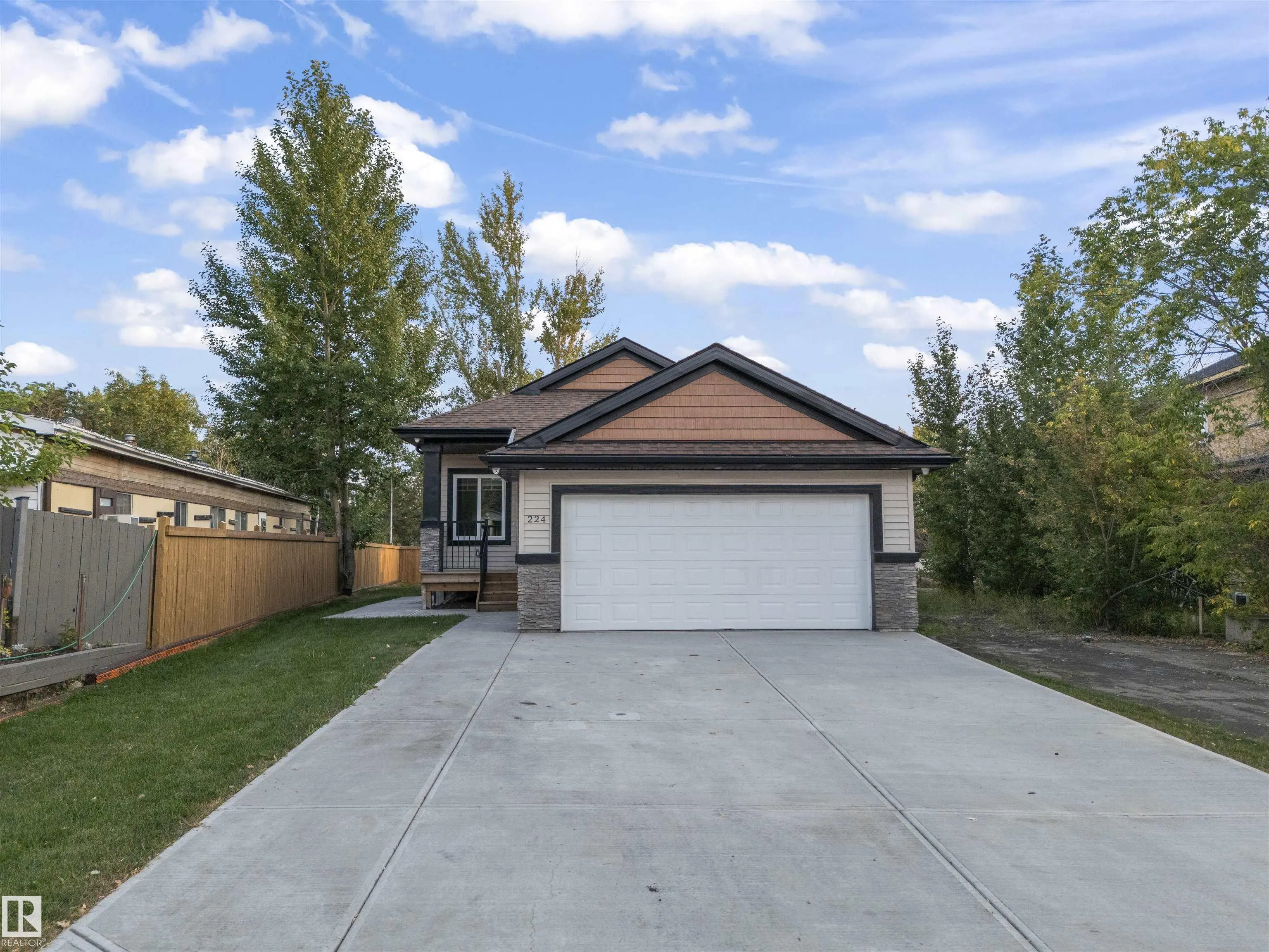 224 LEE RIDGE Road