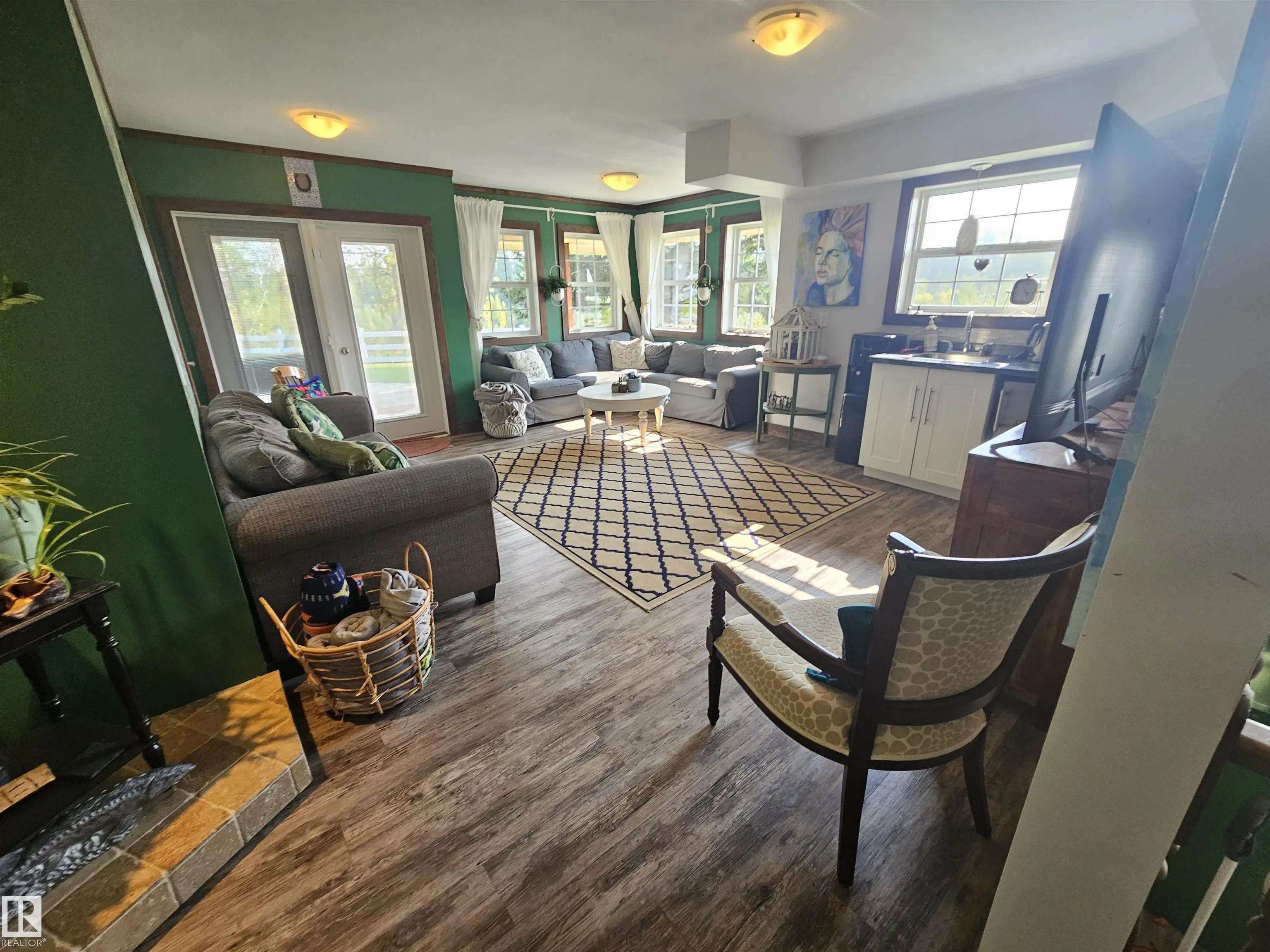 240065 TWP ROAD 472