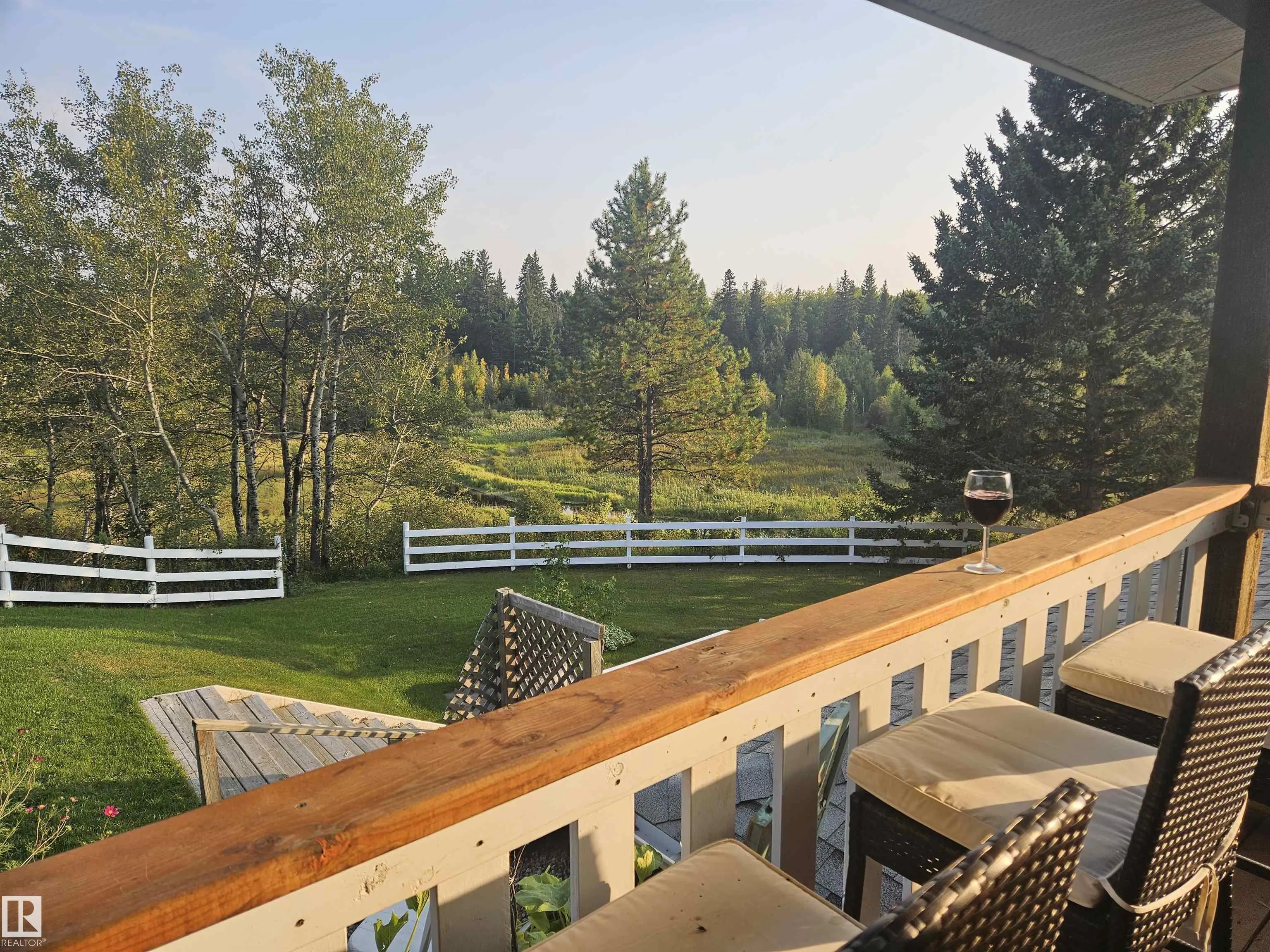 240065 TWP ROAD 472