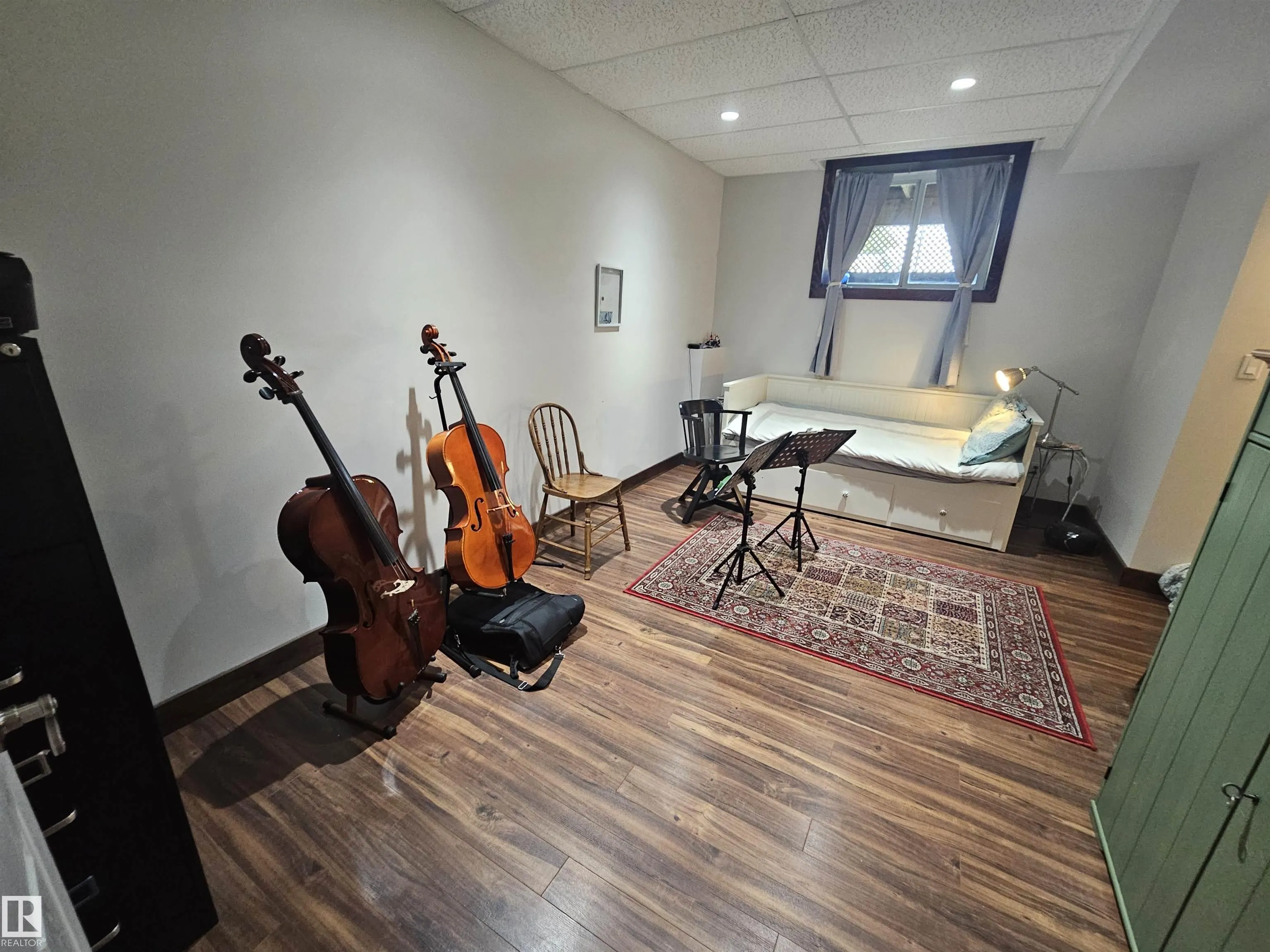240065 TWP ROAD 472