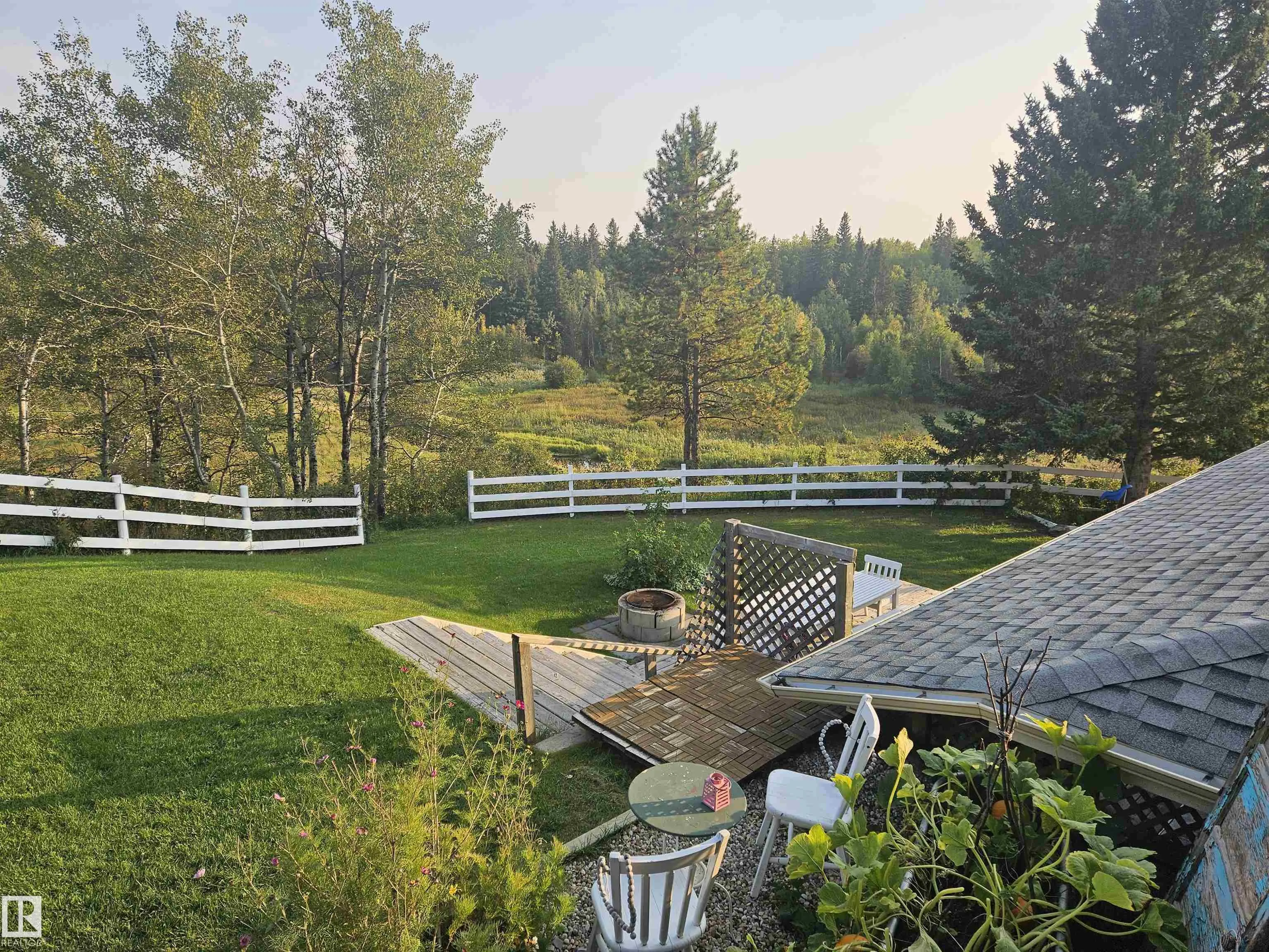 240065 TWP ROAD 472