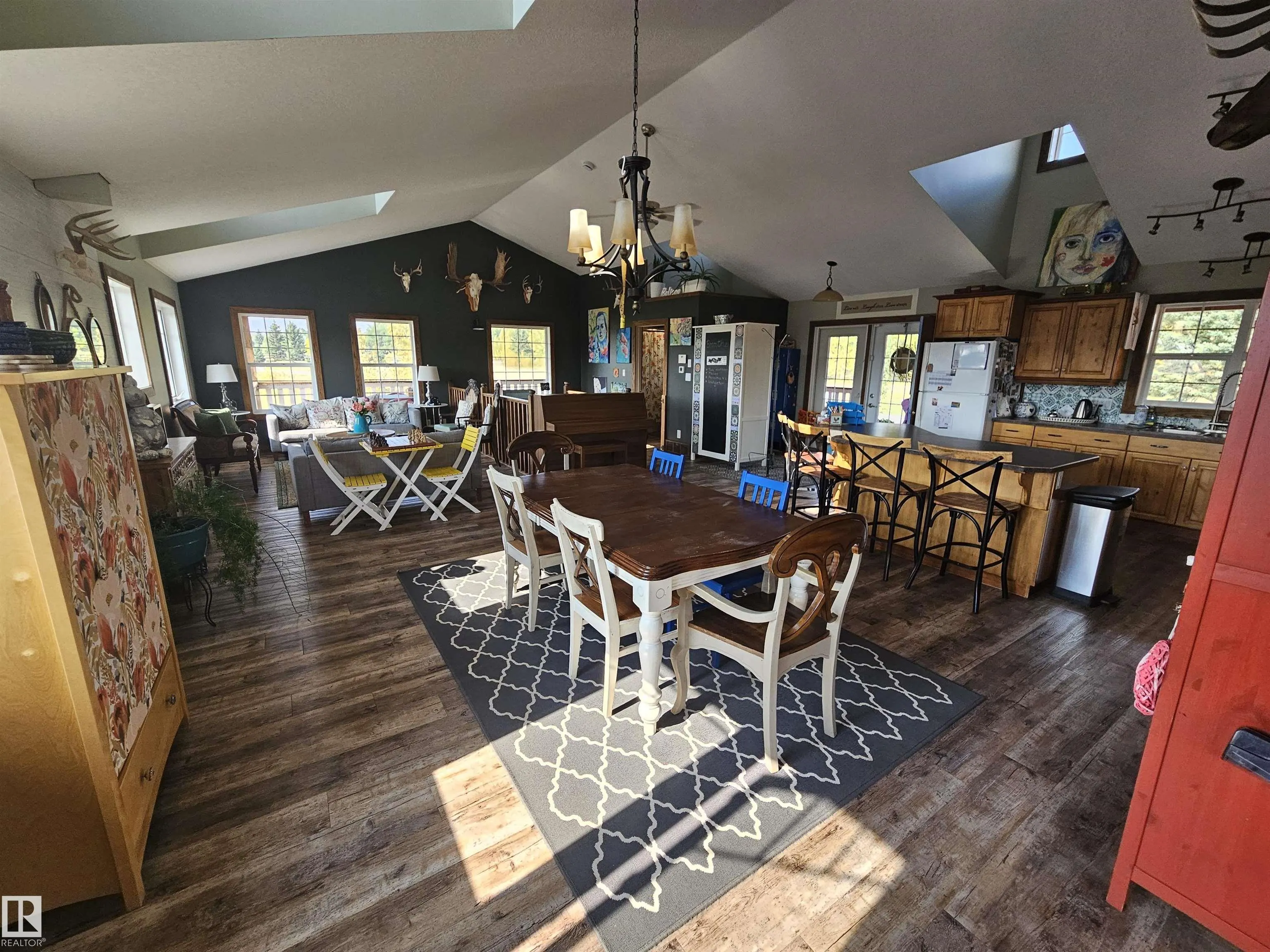 240065 TWP ROAD 472