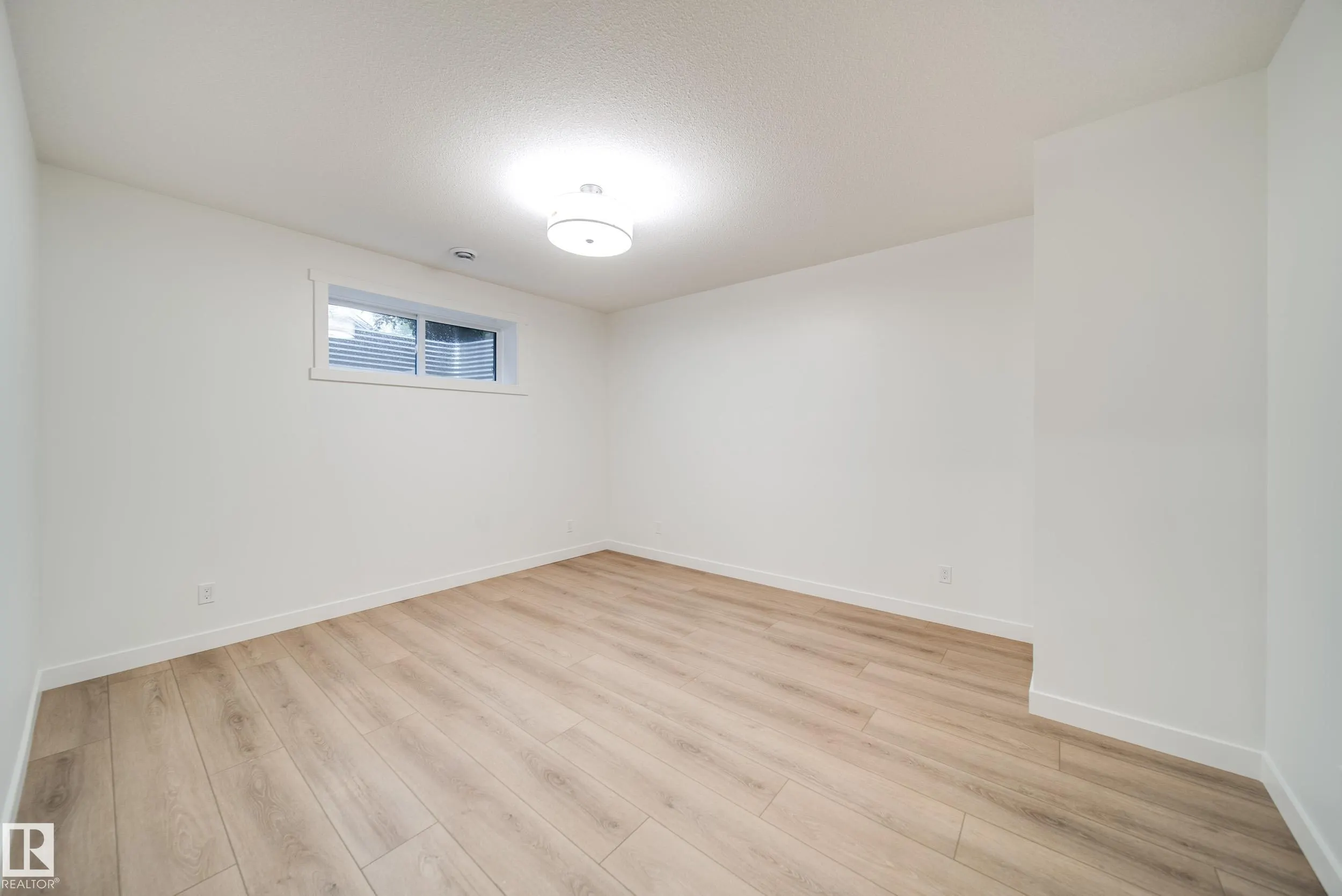 40A VALLEYVIEW Crescent